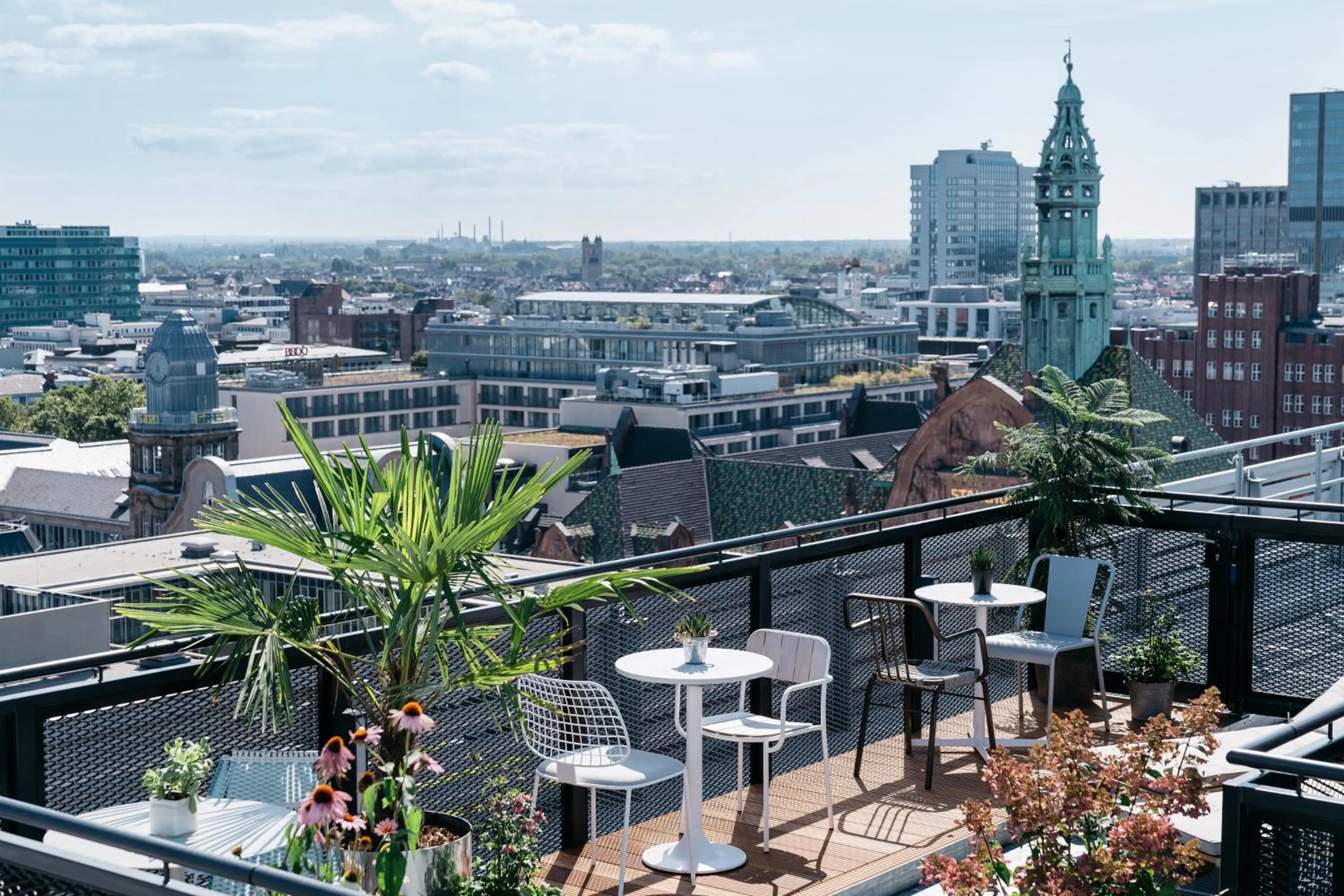 Property building in Ruby Luna Hotel Dusseldorf