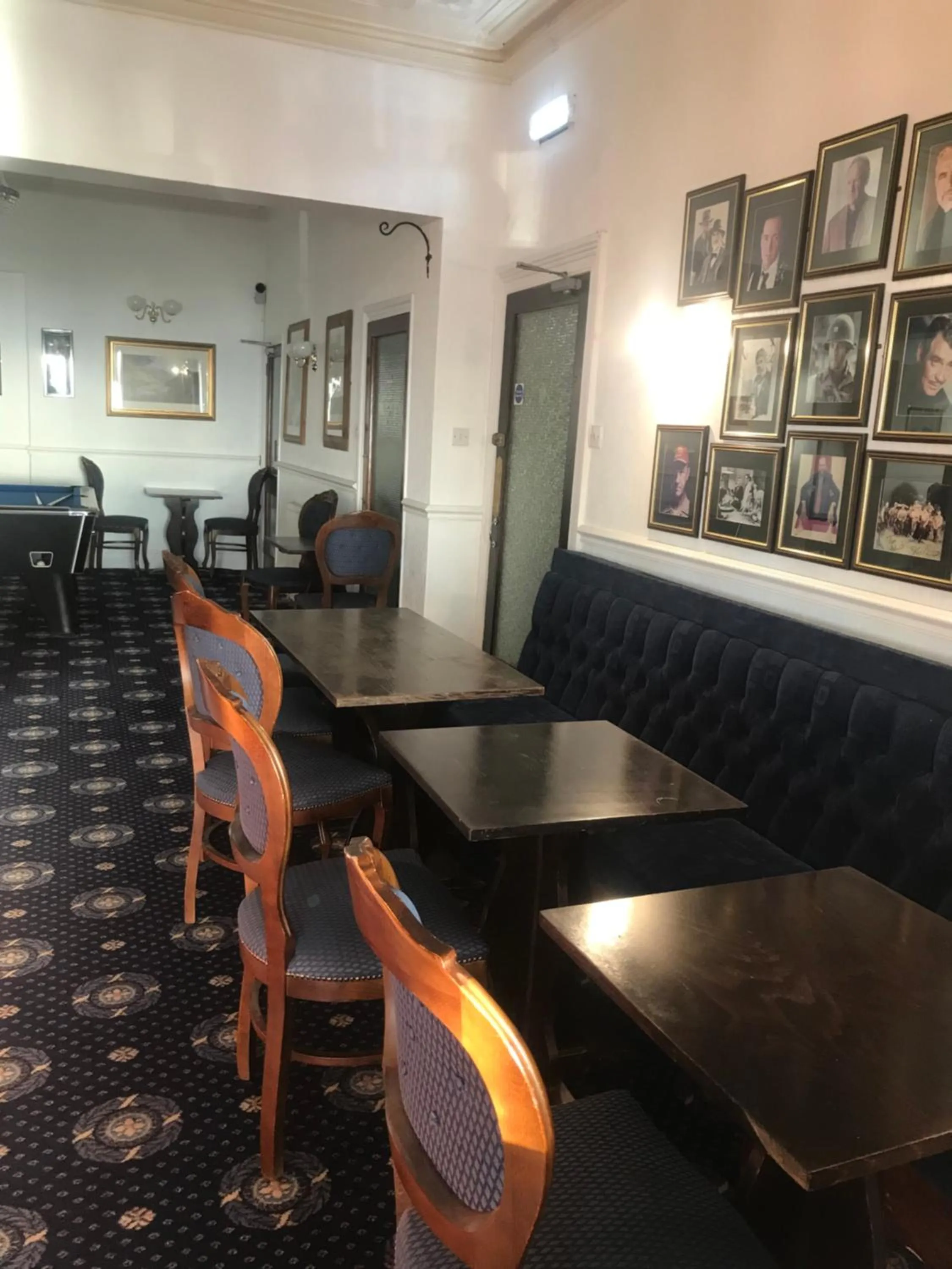 Billiard in Canasta Hotel