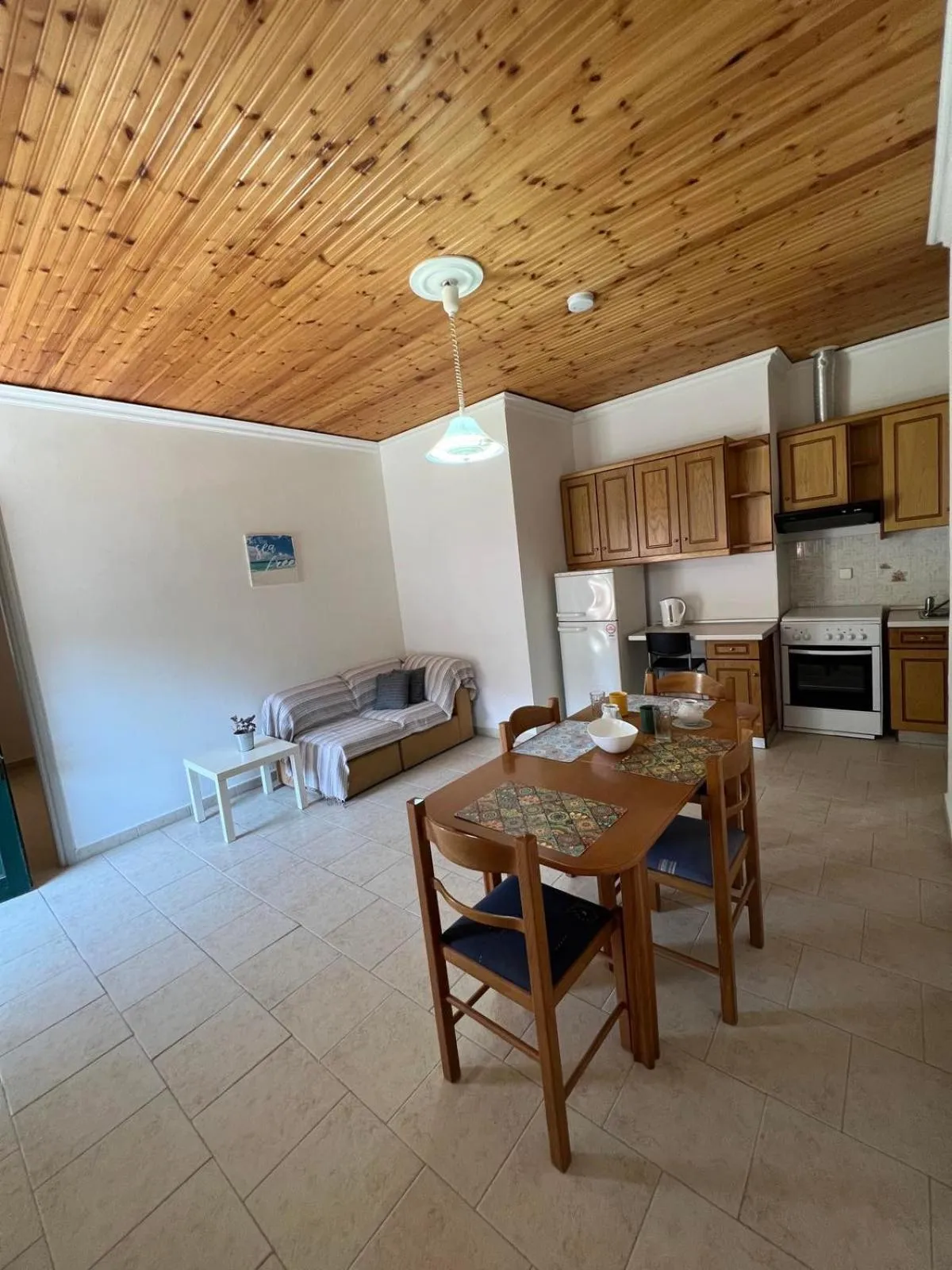 Dining area in Elves Studios& Apartment's SIDARI