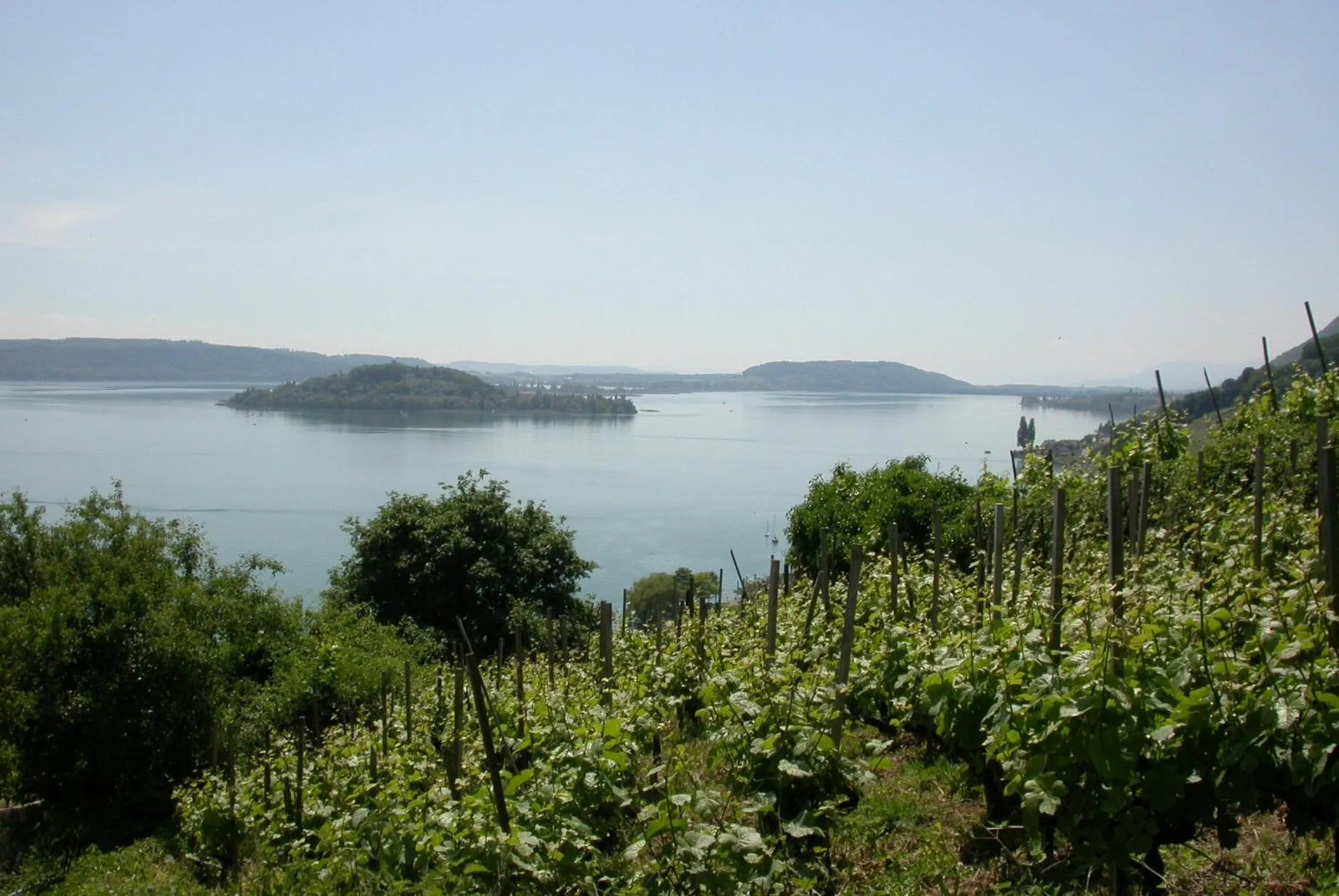 Hiking in Fontana Garni