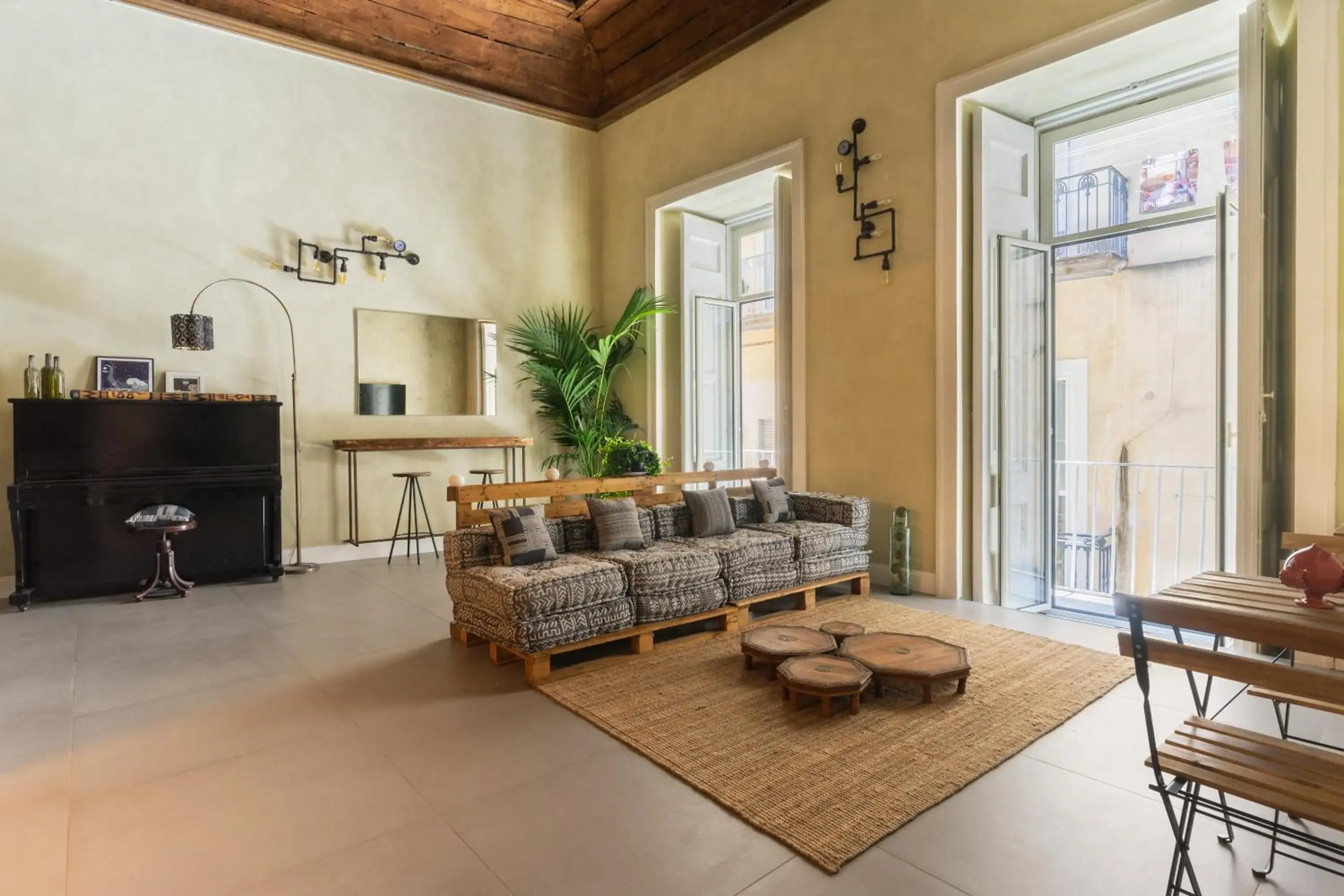 Living room in HOPESTEL Secret Garden Napoli Living room in HOPESTEL Secret Garden Napoli