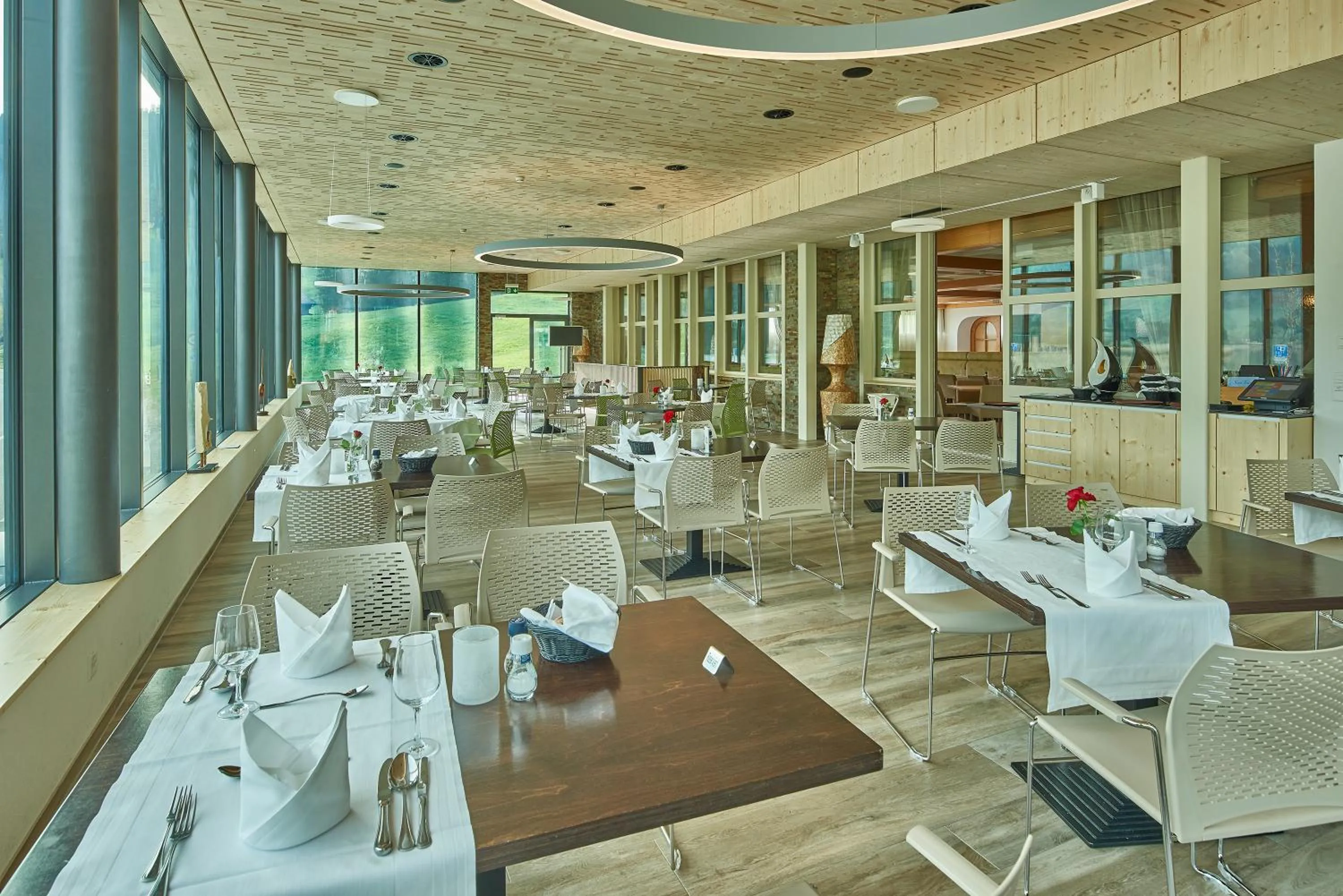 Restaurant/places to eat in Hostellerie am Schwarzsee