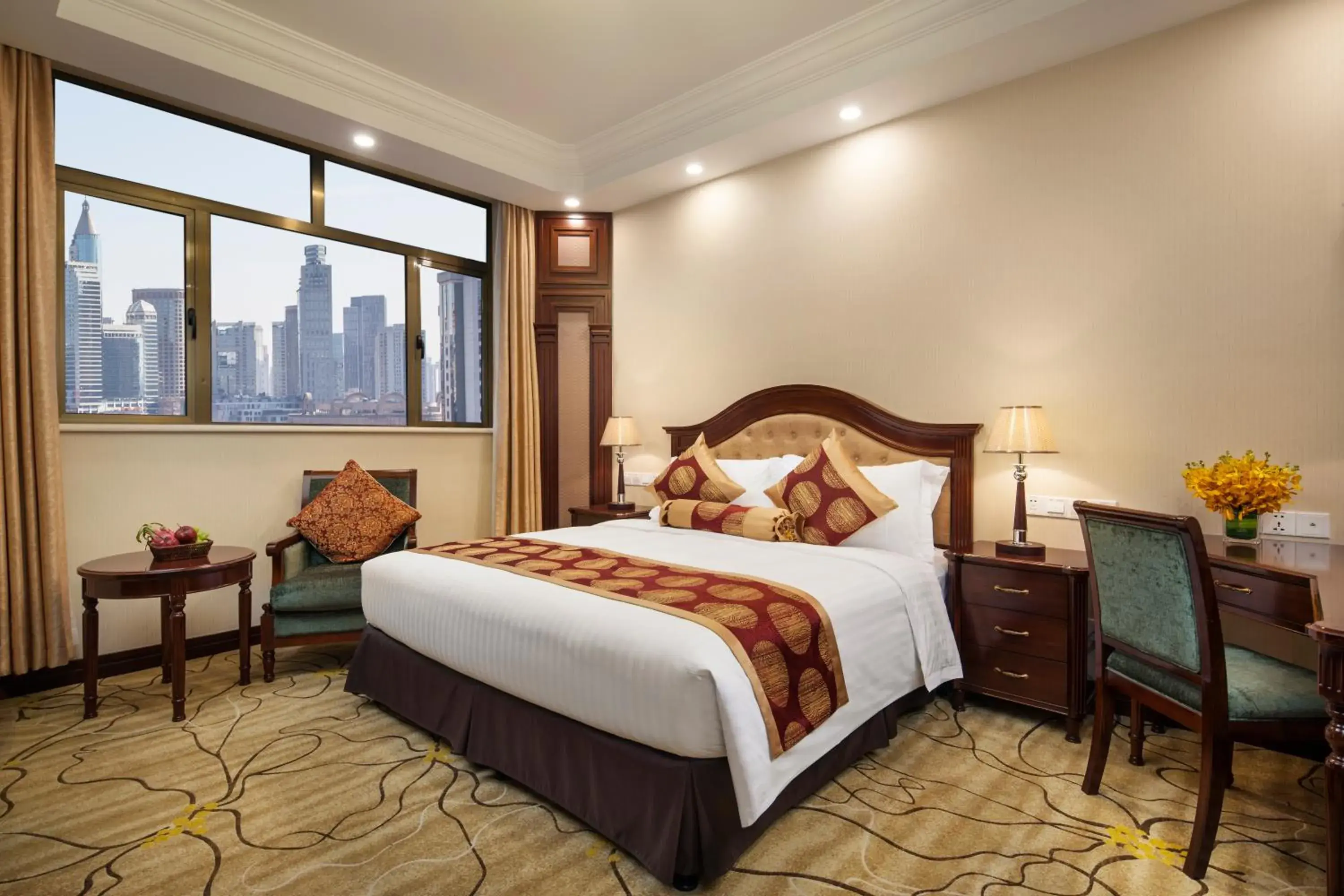 Bed in Jin Jiang Pacific Hotel Bed in Jin Jiang Pacific Hotel