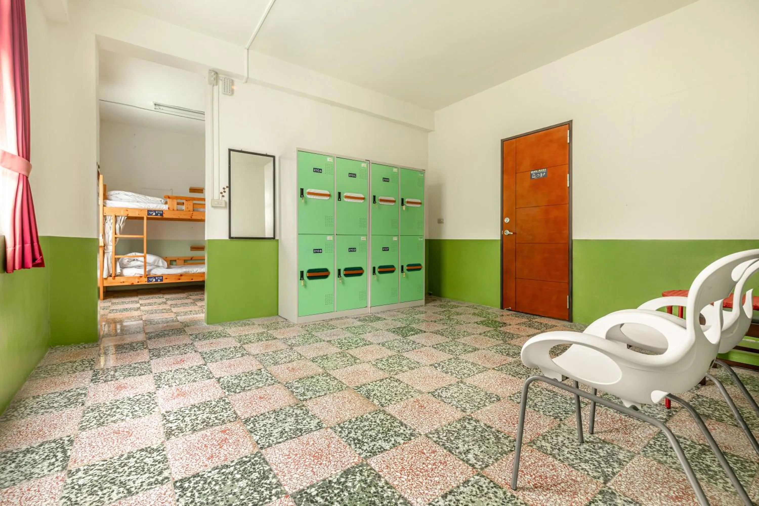 Photo of the whole room in Forever Happiness Hostel