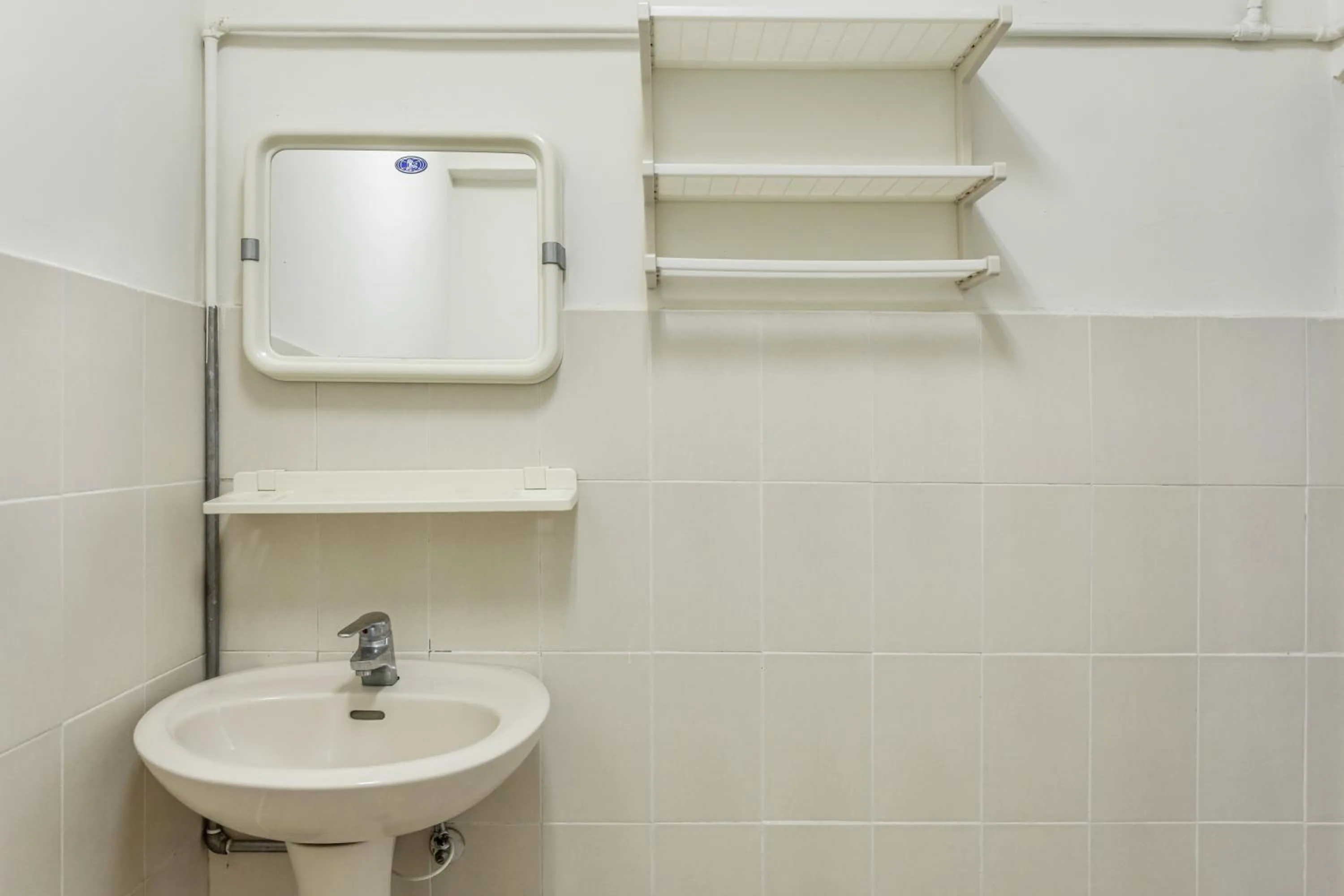 Bathroom in Forever Happiness Hostel