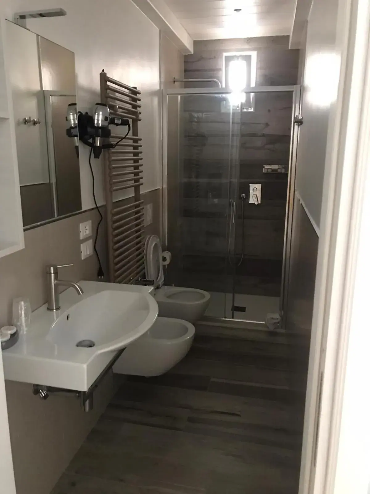 Double Room with Private Bathroom - single occupancy in B&B I BRONZI Double Room with Private Bathroom - single occupancy in B&B I BRONZI