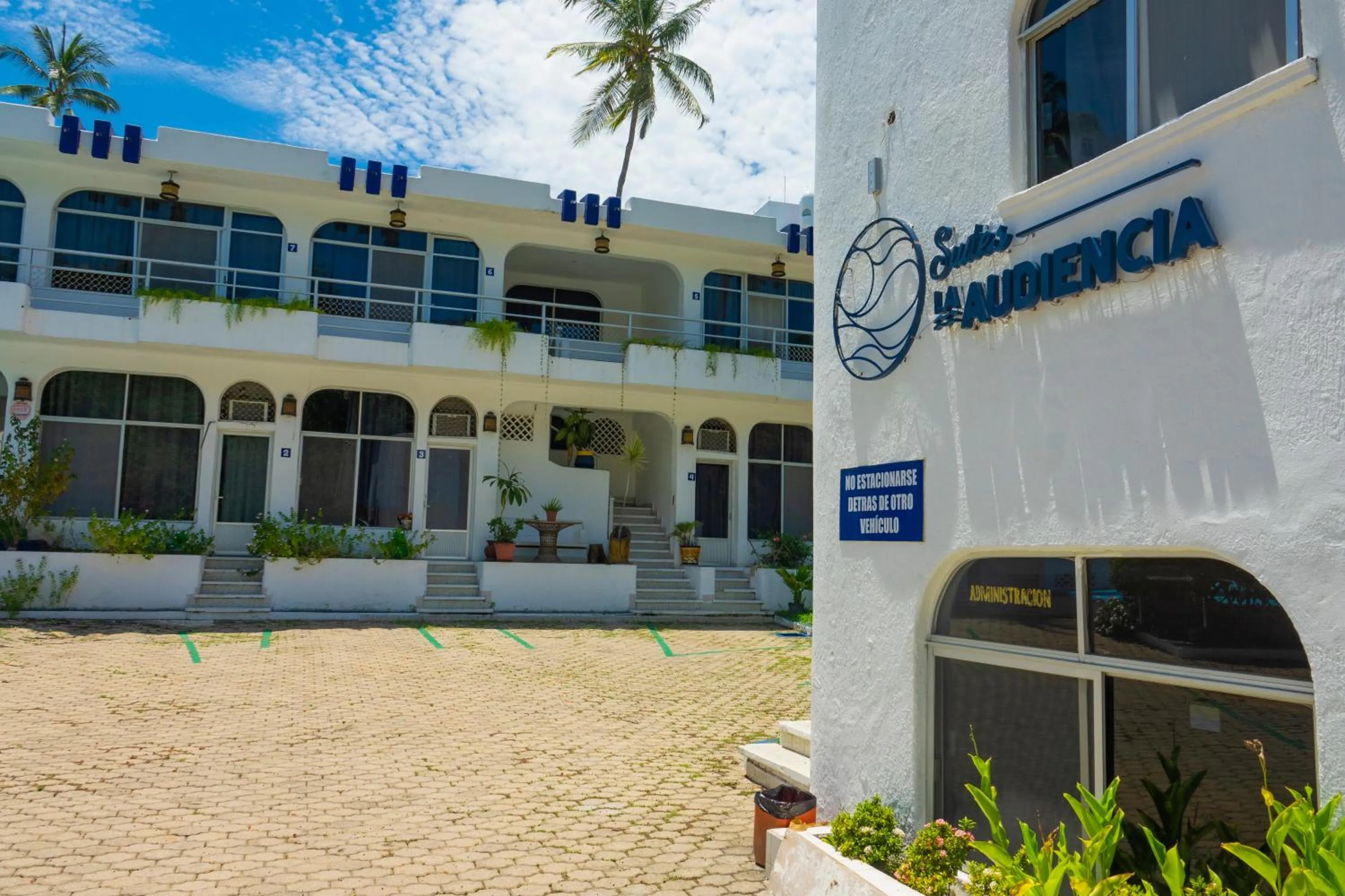 Property building in Suites La Audiencia