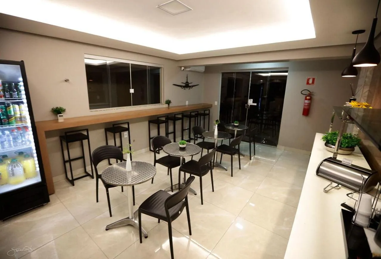 Lounge or bar in Aero Inn Hotel