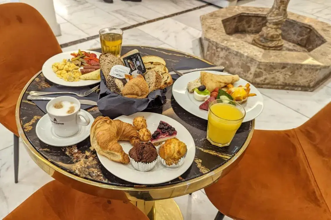 Food in Triple G Hotels Food in Triple G Hotels