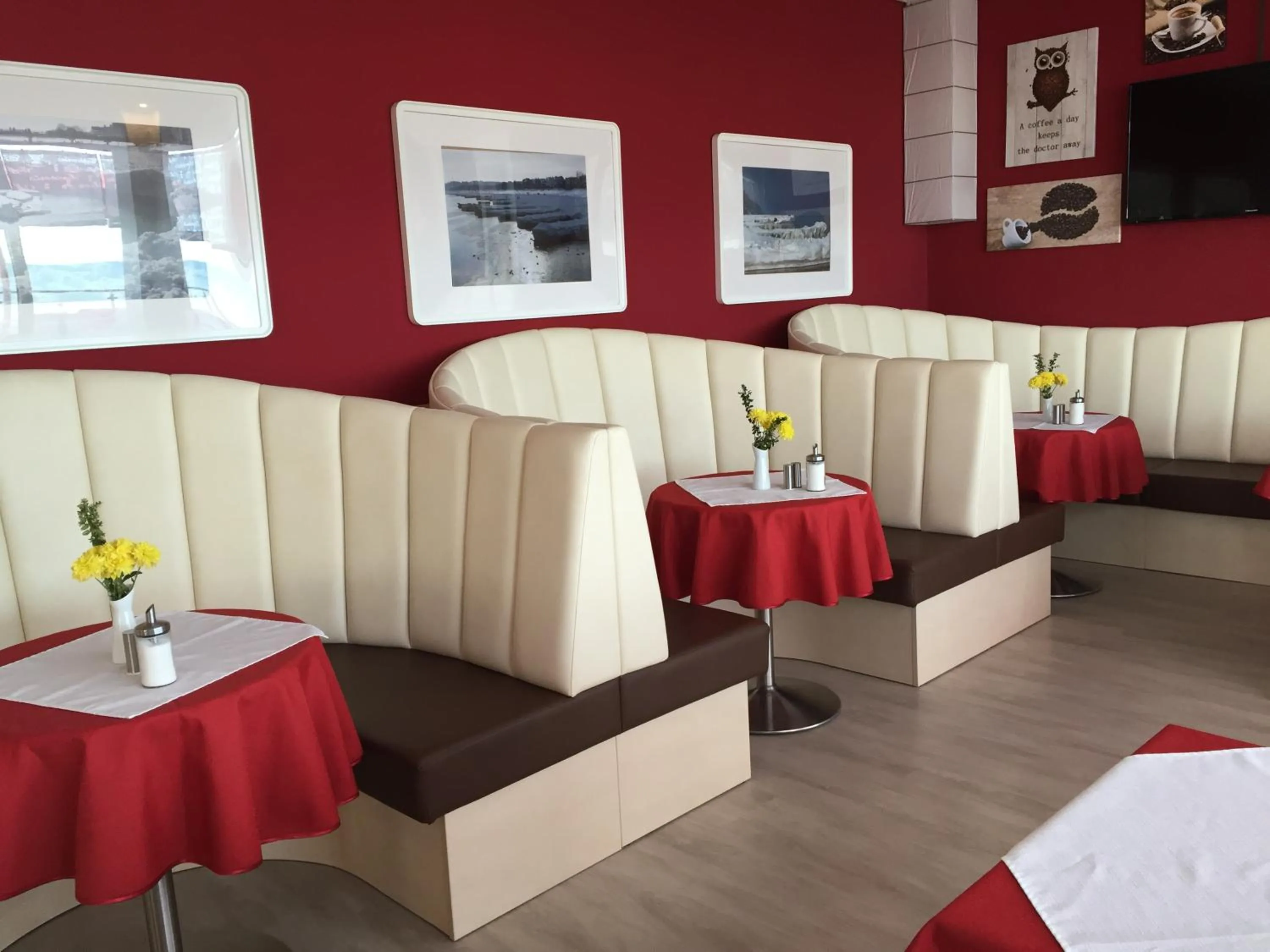 Restaurant/places to eat in Panorama Hotel Bansin