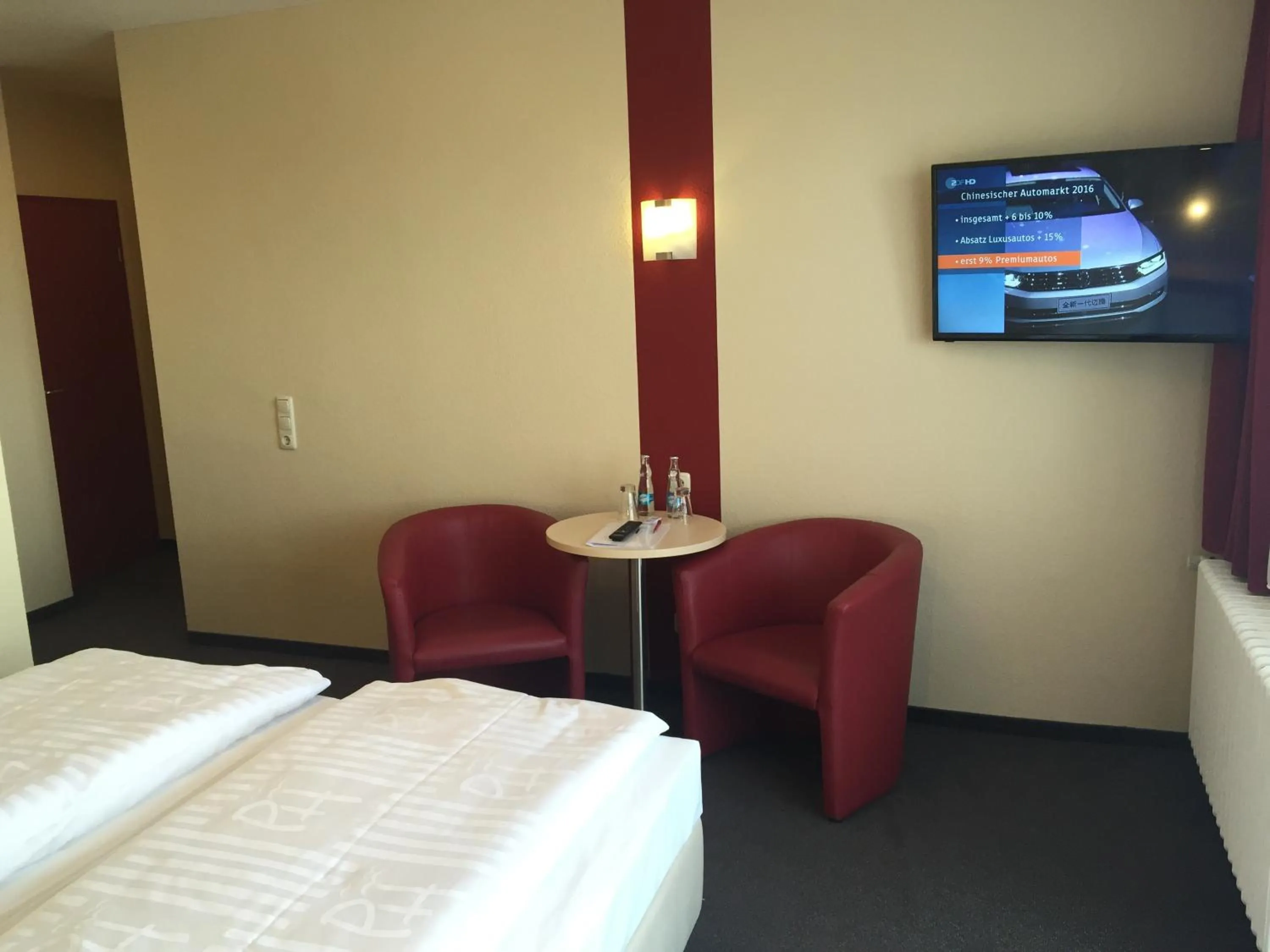 Photo of the whole room, Bed in Panorama Hotel Bansin