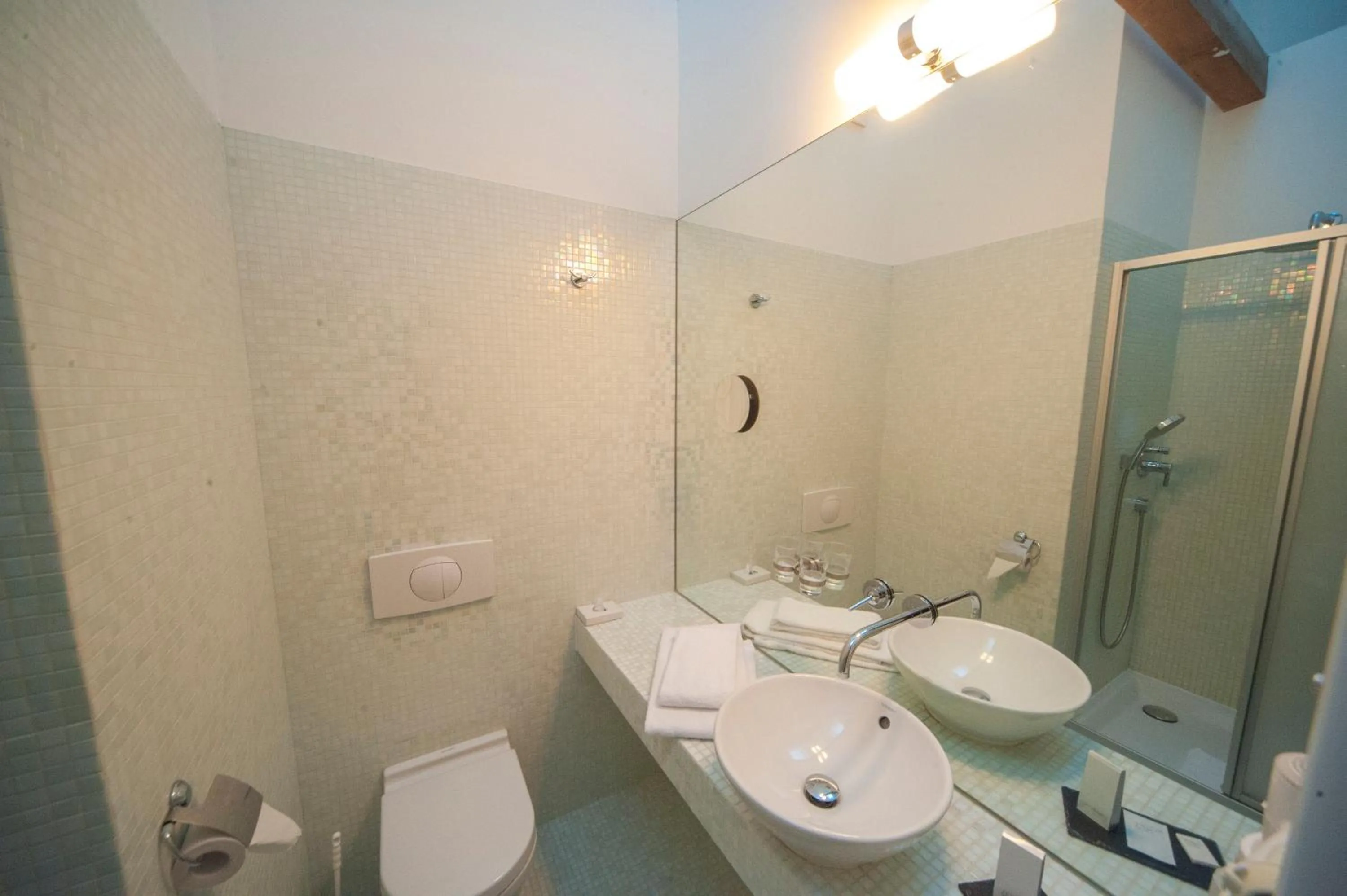 Bathroom in Hotel zum Hofmaler