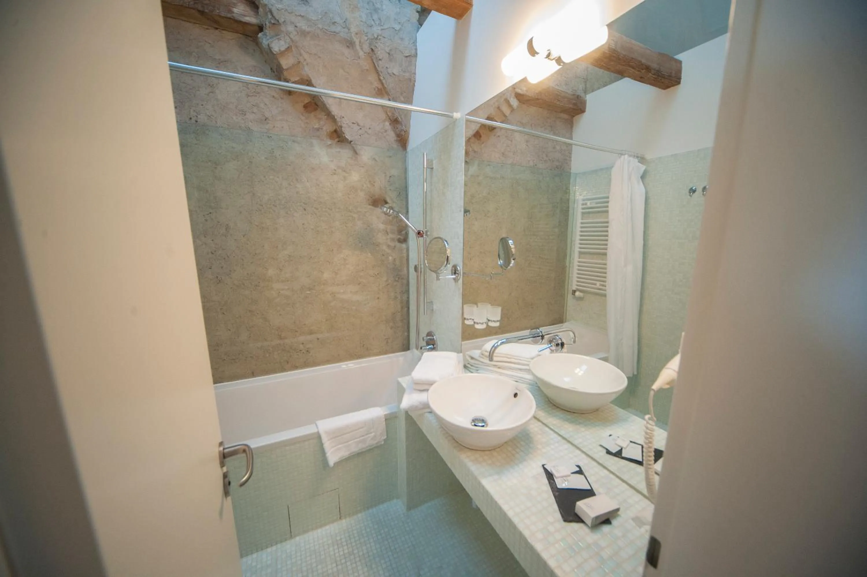 Bathroom in Hotel zum Hofmaler