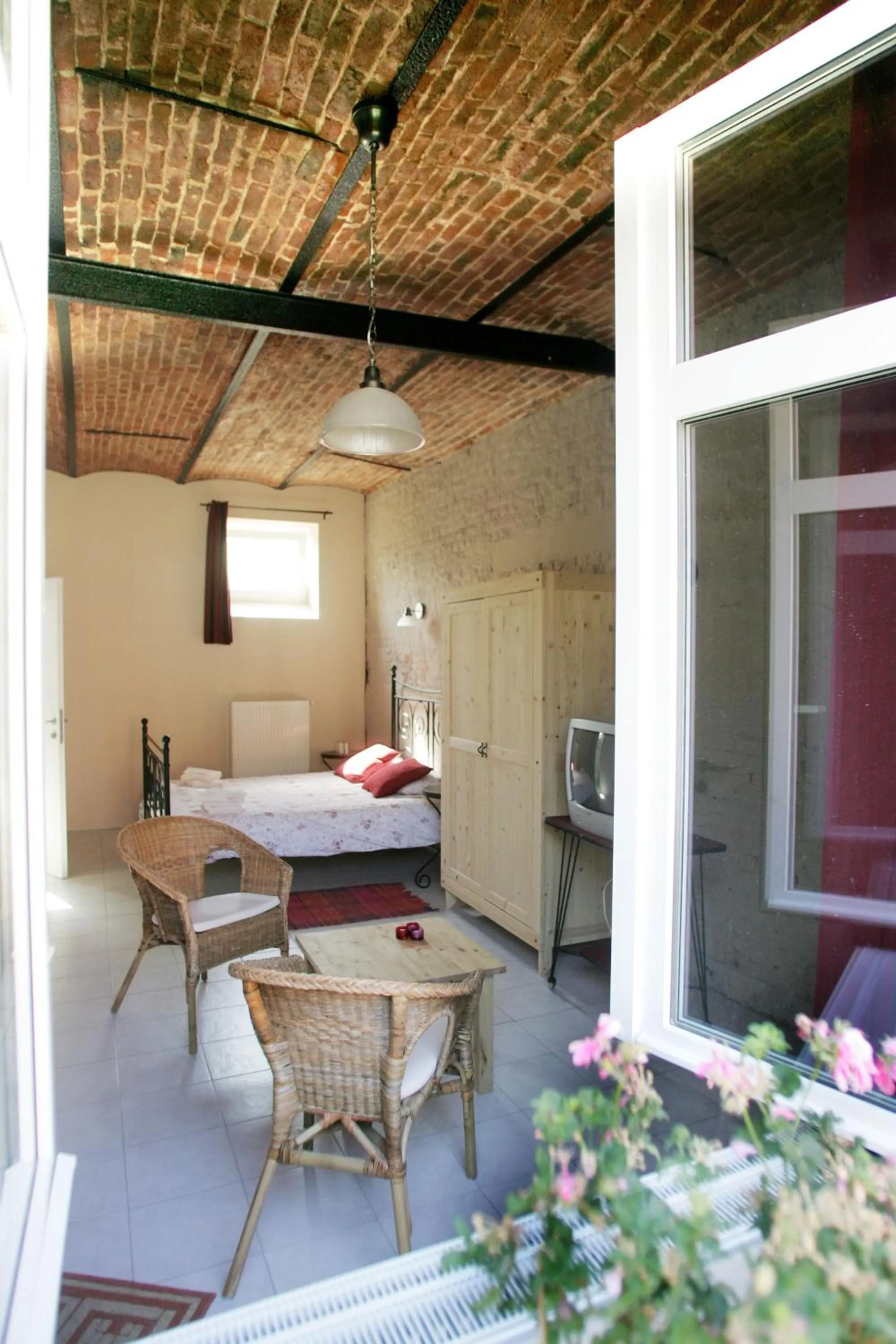 Photo of the whole room in B&B 't Maanhof