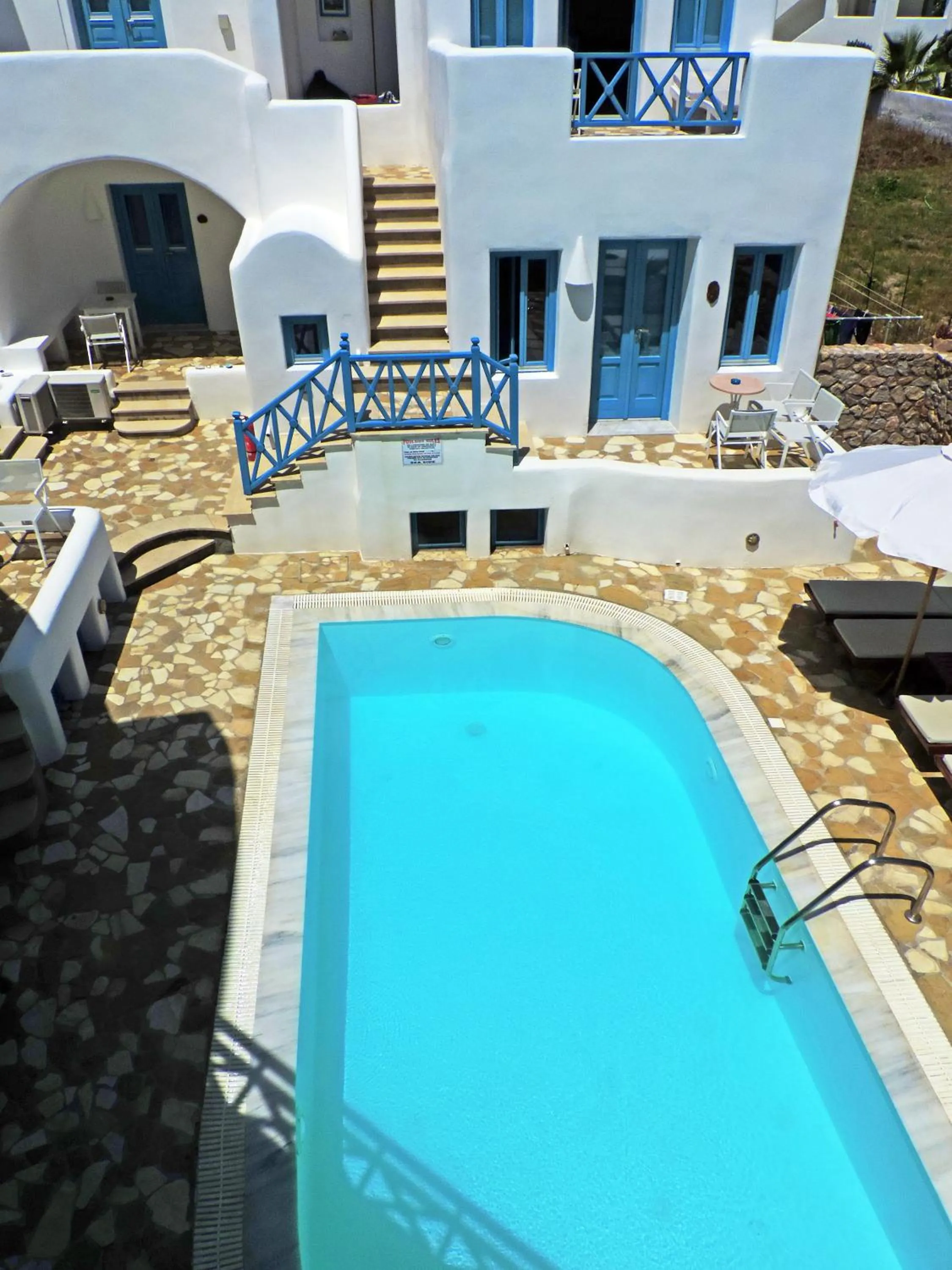 Balcony/Terrace in Seaside by Manos