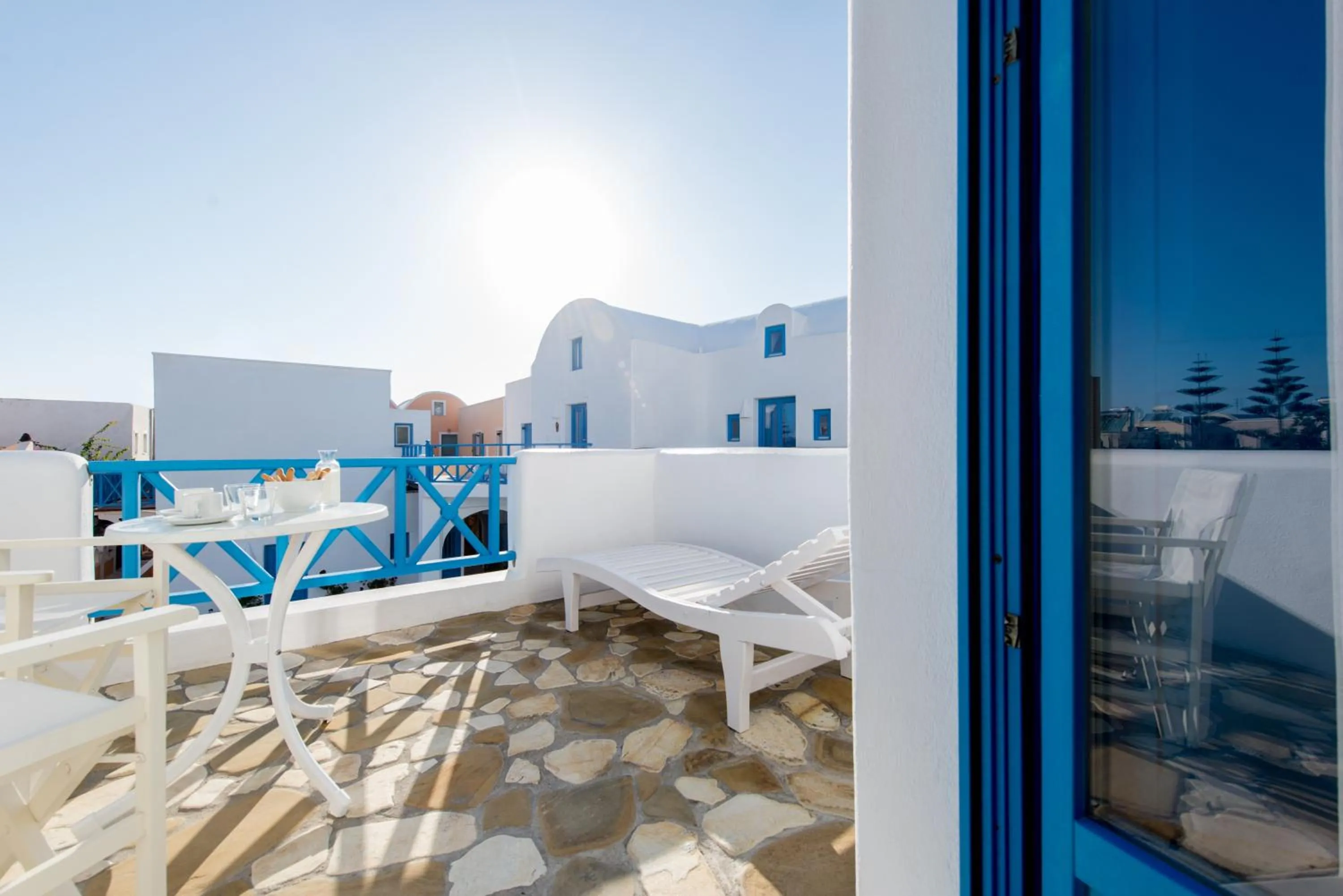 Balcony/Terrace in Seaside by Manos