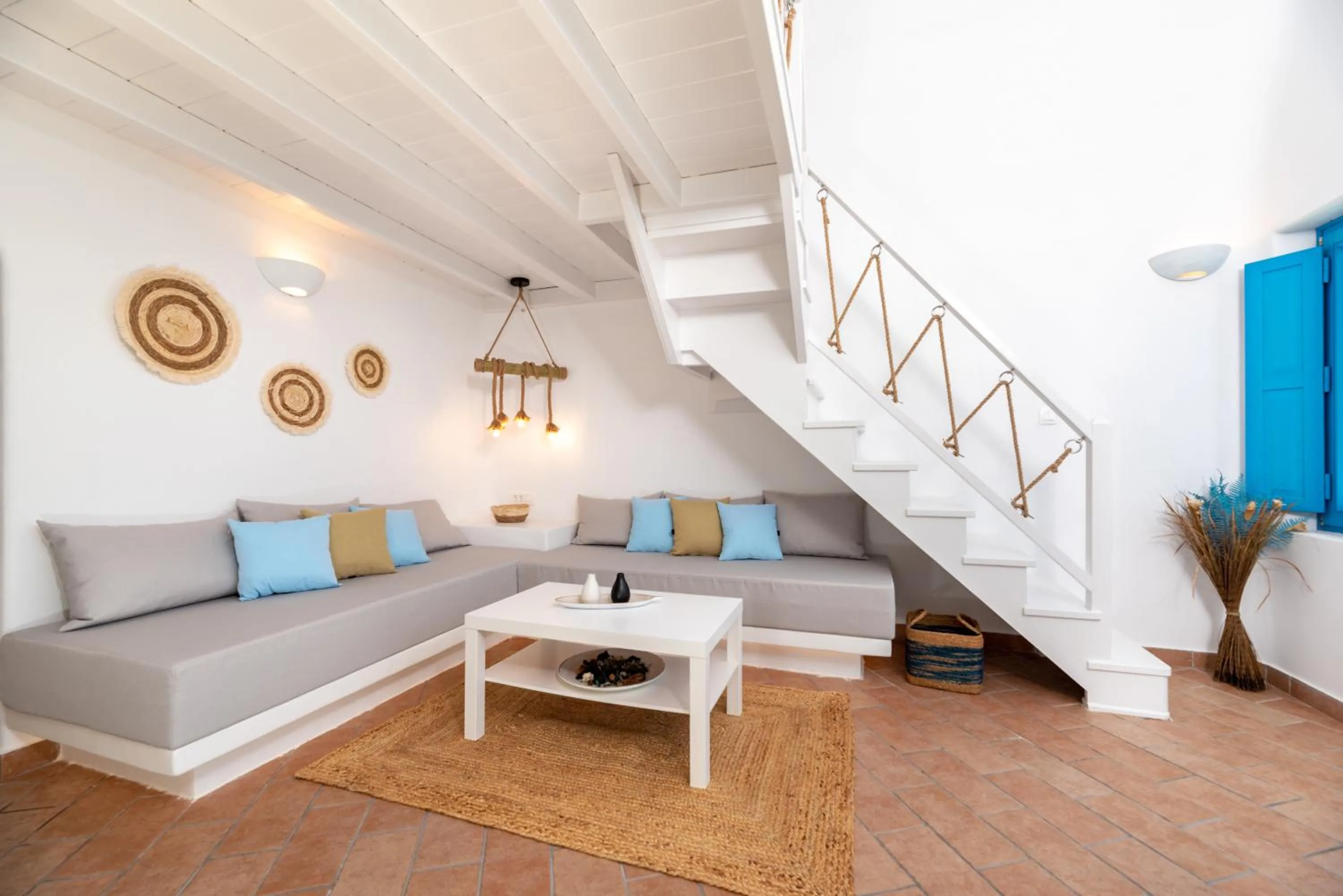 Living room in Seaside by Manos