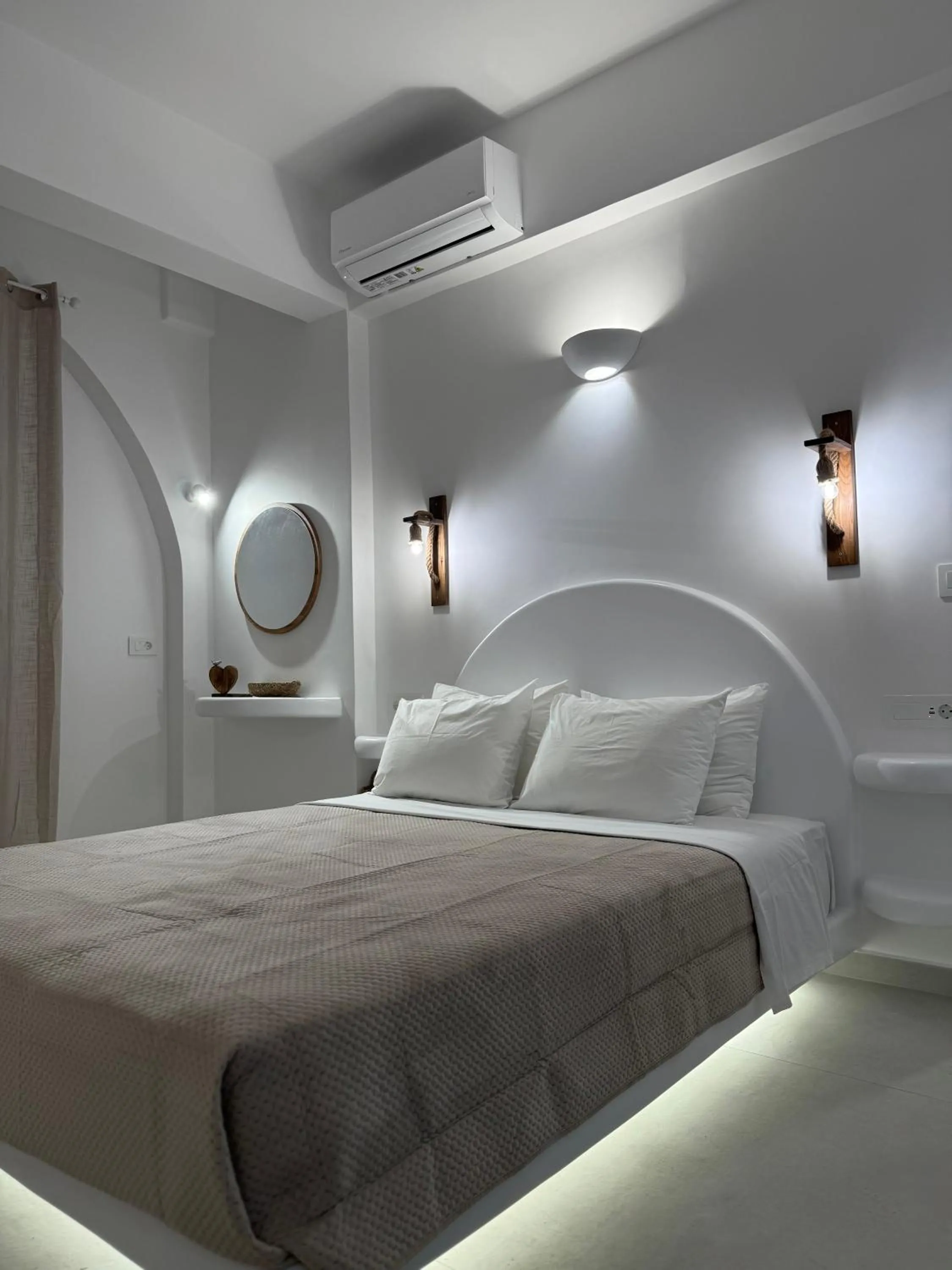 Bed in Seaside by Manos