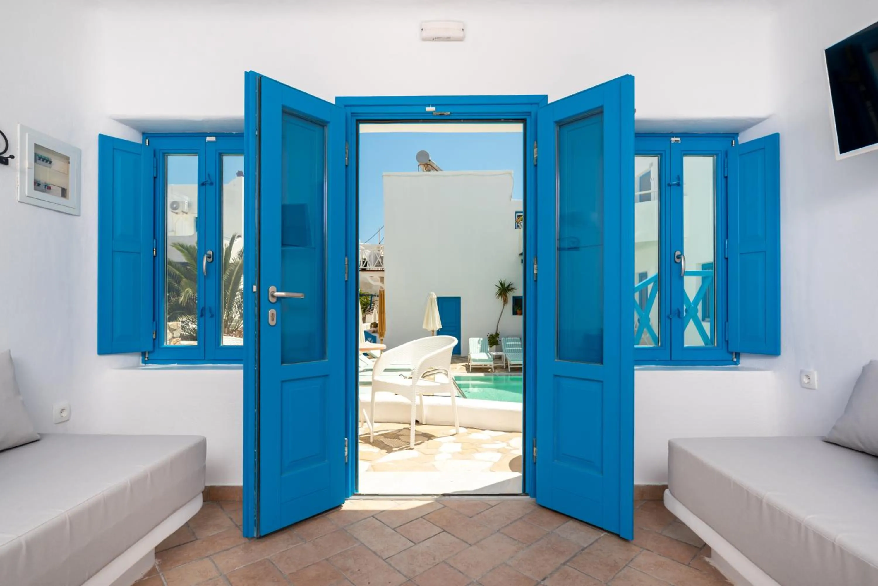 Balcony/Terrace in Seaside by Manos