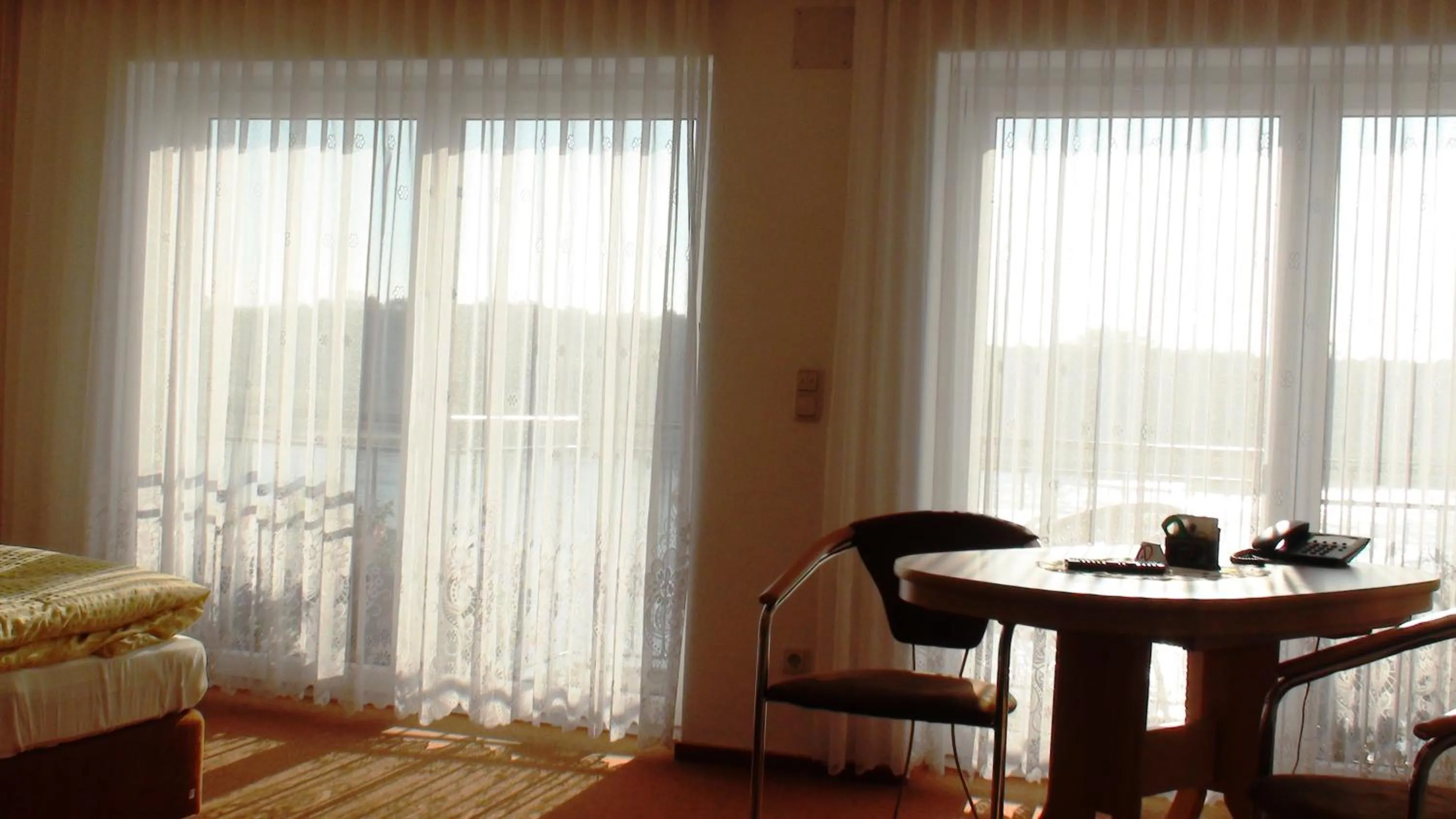 Decorative detail, Bed in Elbterrassen zu Brambach