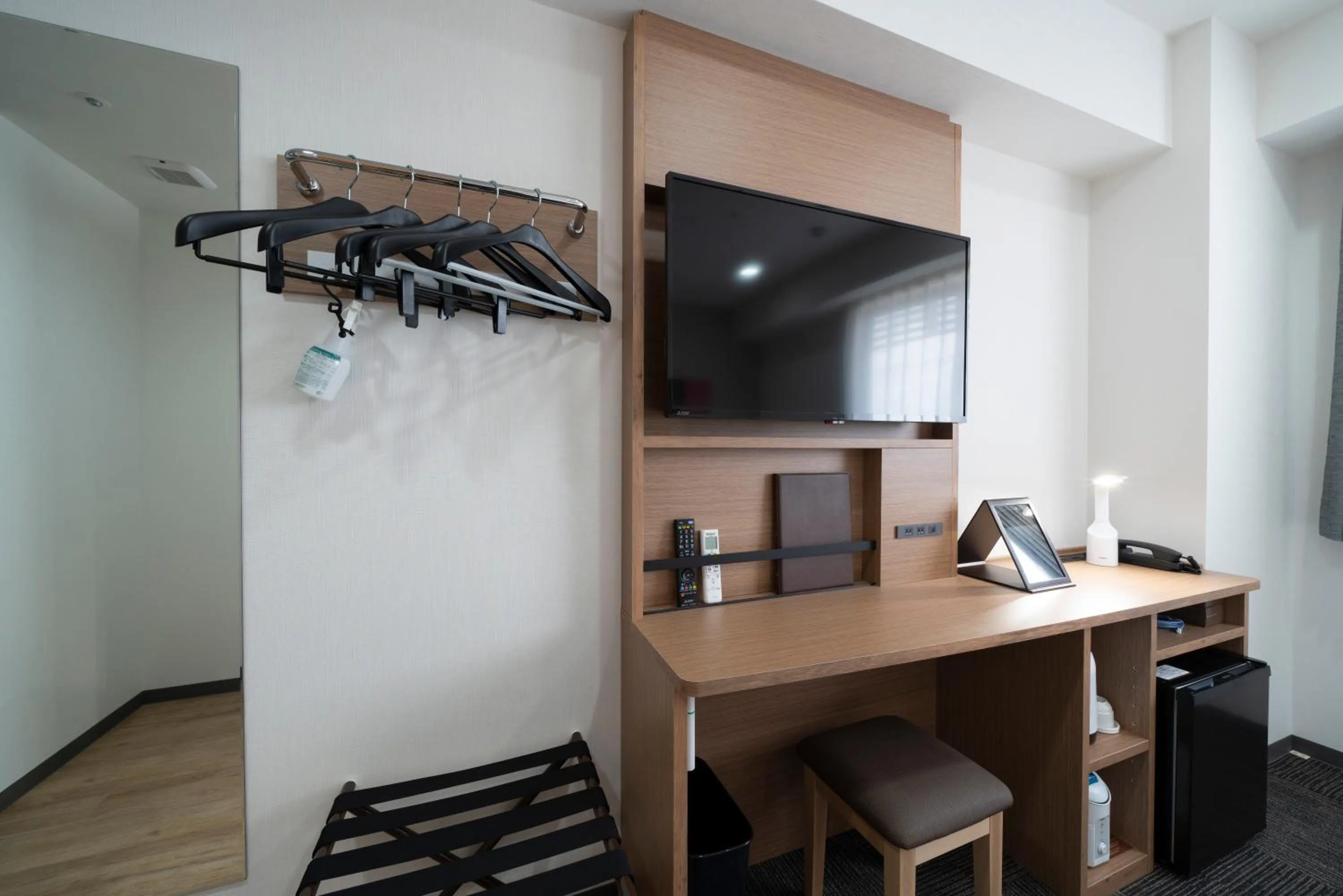 Photo of the whole room in Washington R&B Hotel Nagoya Ekimae