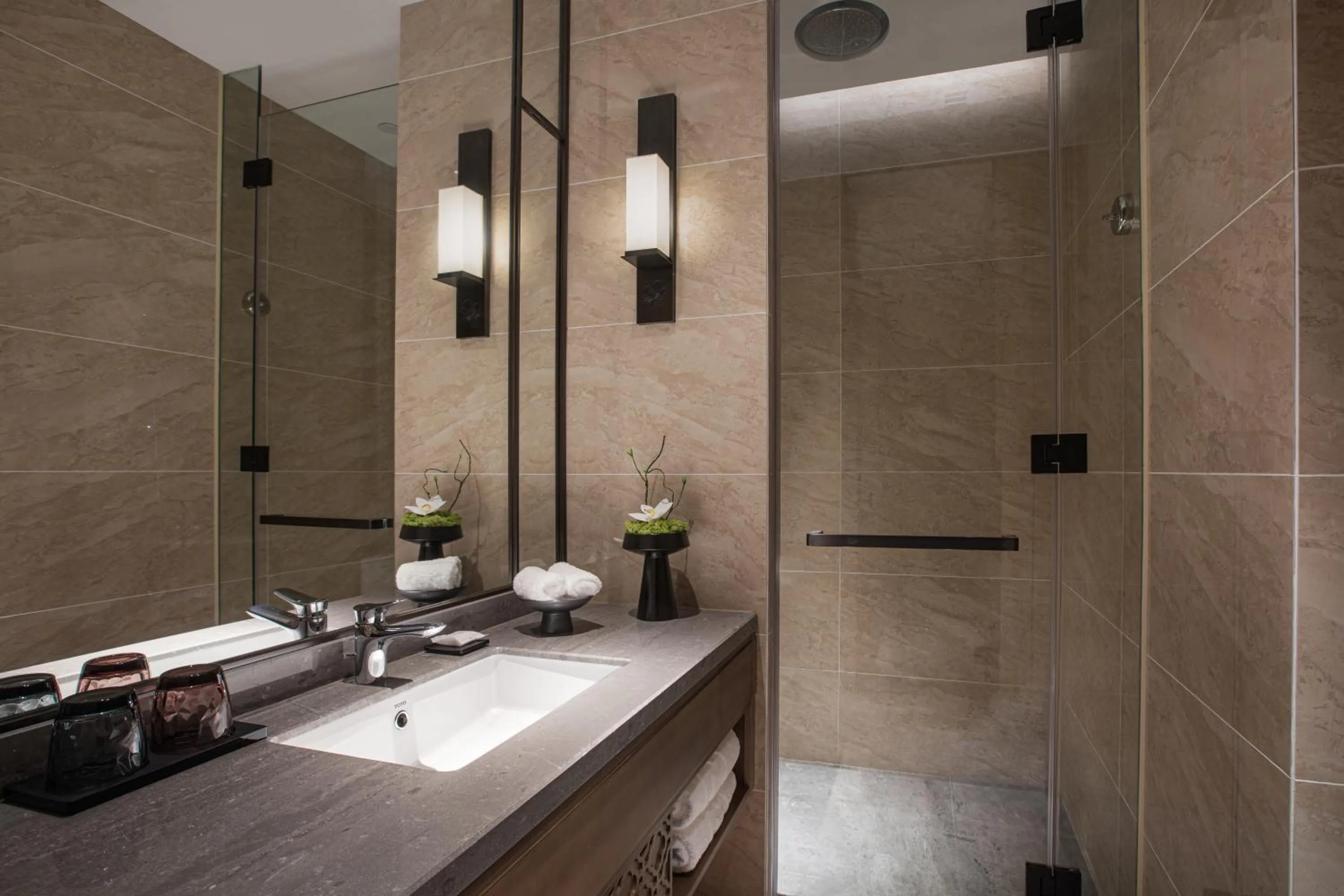 Toilet in C&D Hotel,Xiamen Xiang'an-Late Check Out & Free Welcome Snacks