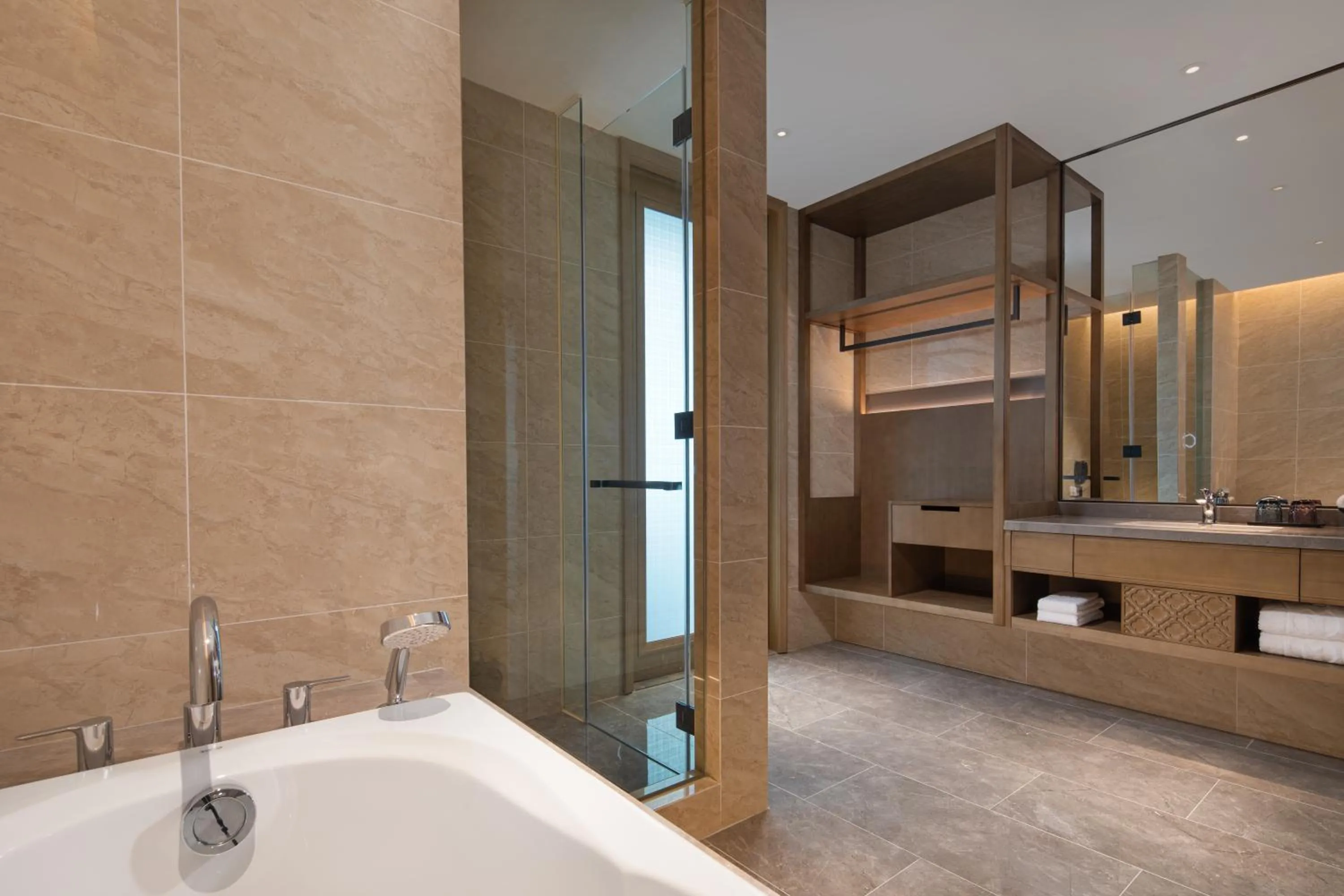 Toilet in C&D Hotel,Xiamen Xiang'an-Late Check Out & Free Welcome Snacks