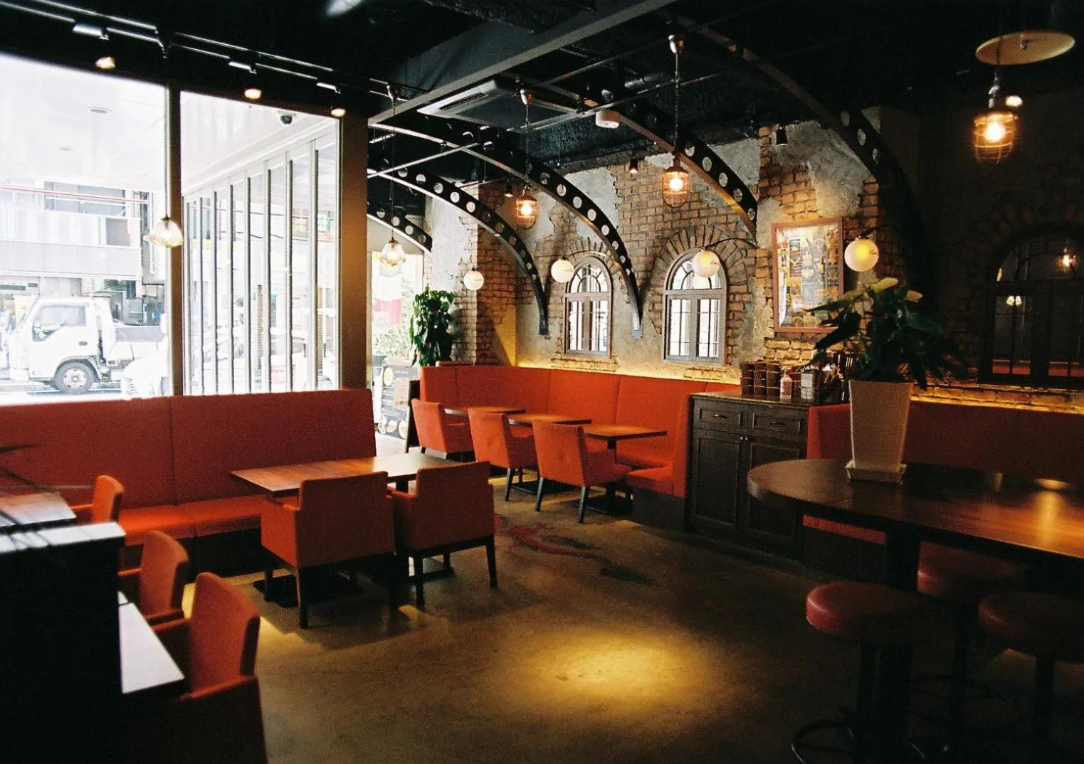 Restaurant/places to eat in Sotetsu Fresa Inn Kanda-Otemachi