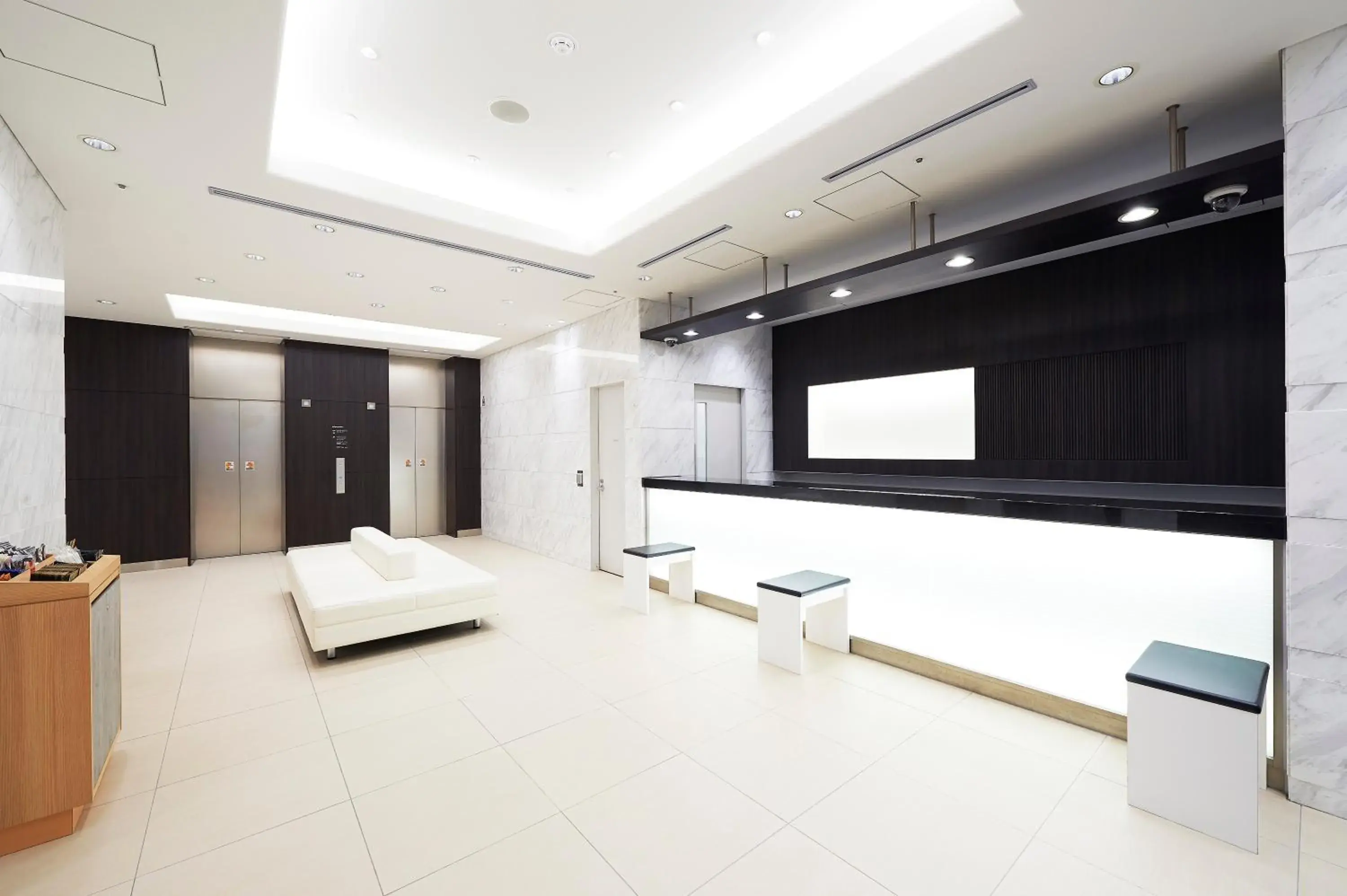 Lobby or reception in Sotetsu Fresa Inn Kanda-Otemachi Lobby or reception in Sotetsu Fresa Inn Kanda-Otemachi
