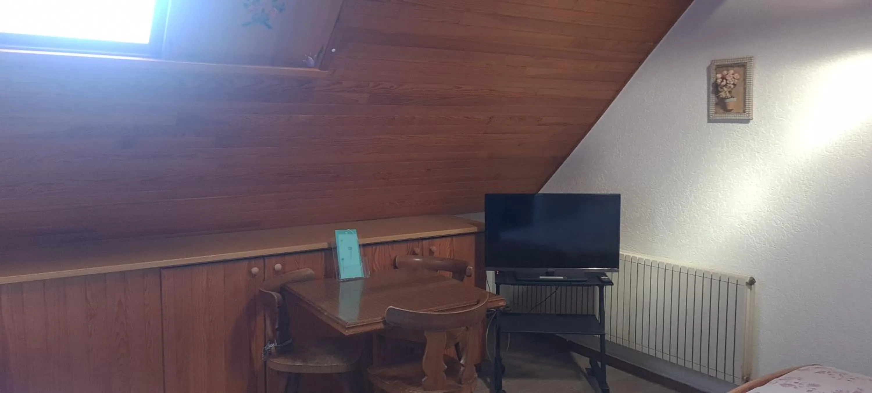 Dining area in Gîte et chambres d'hôtes Les Framboises