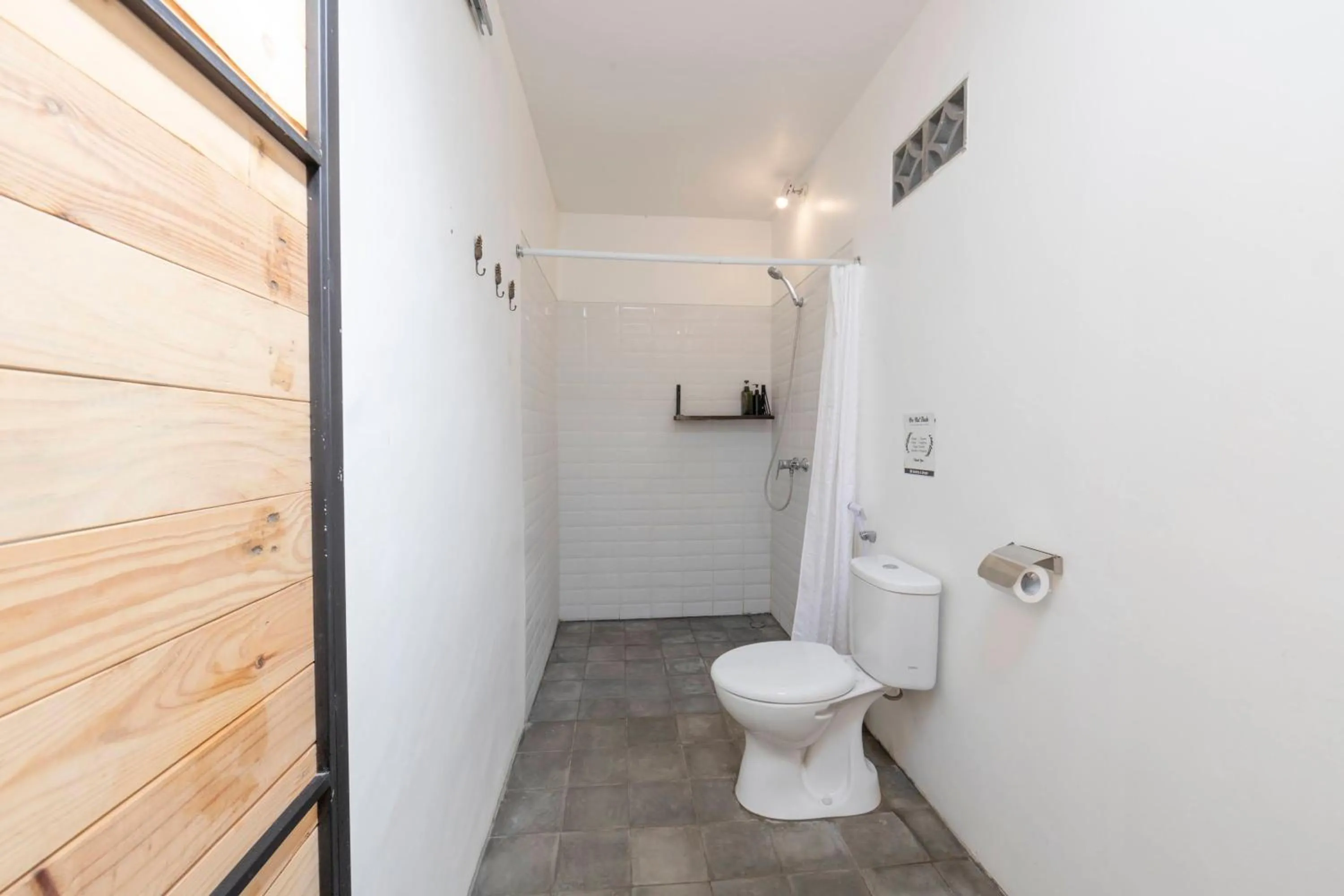 Bathroom in BB Garden Resort