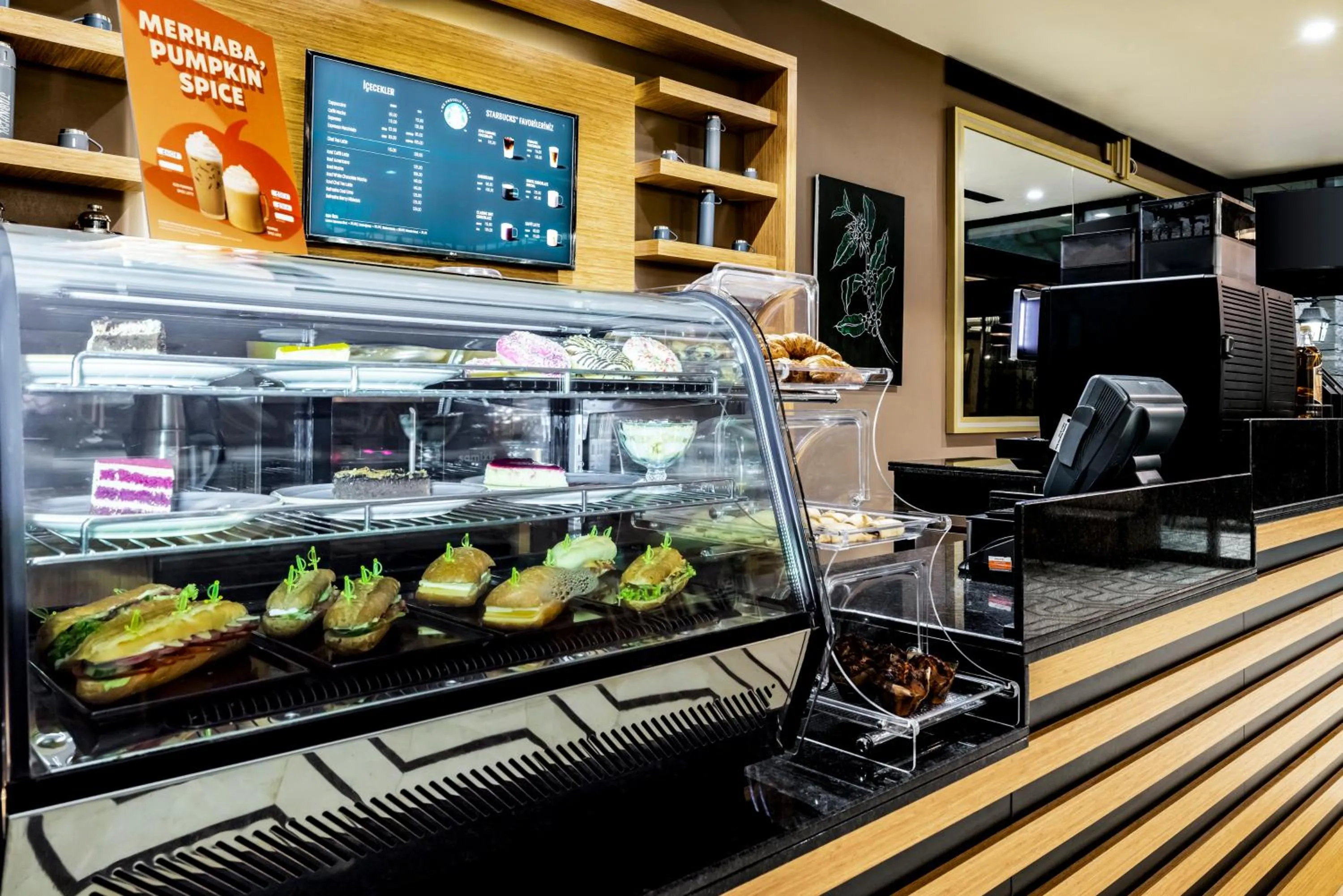 Restaurant/places to eat in Ramada by Wyndham Istanbul Golden Horn