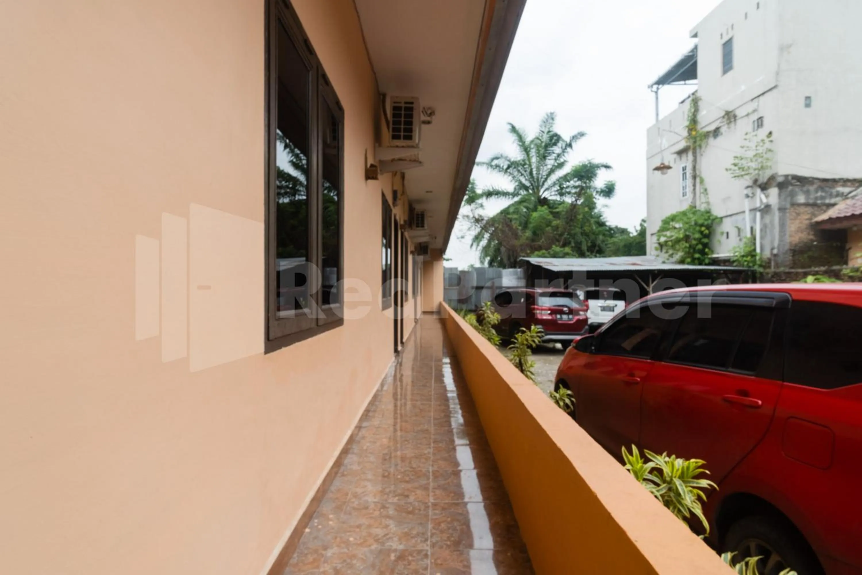 Property building in Teratai Guesthouse at RS Adam Malik Medan Mitra RedDoorz