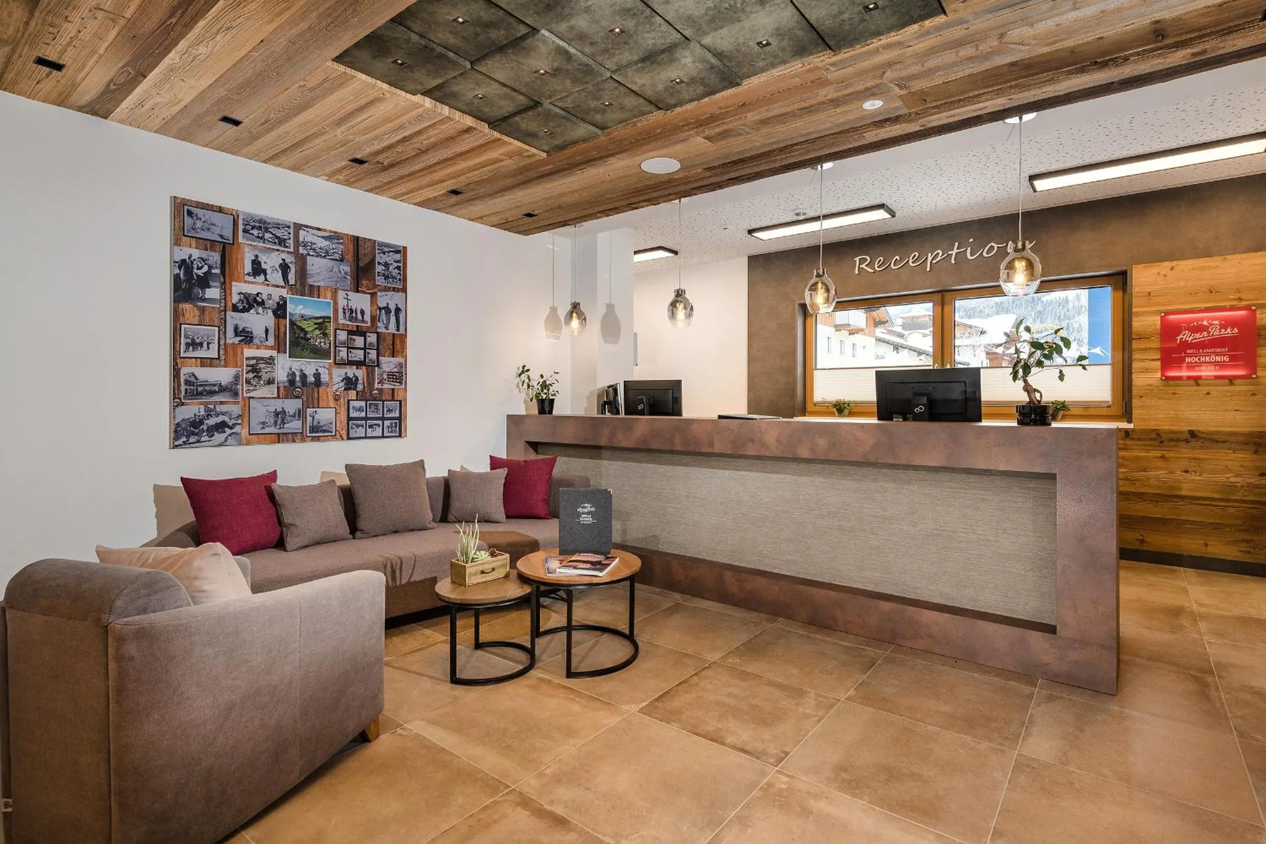 Lobby or reception in AlpenParks Hotel & Apartment Hochkönig