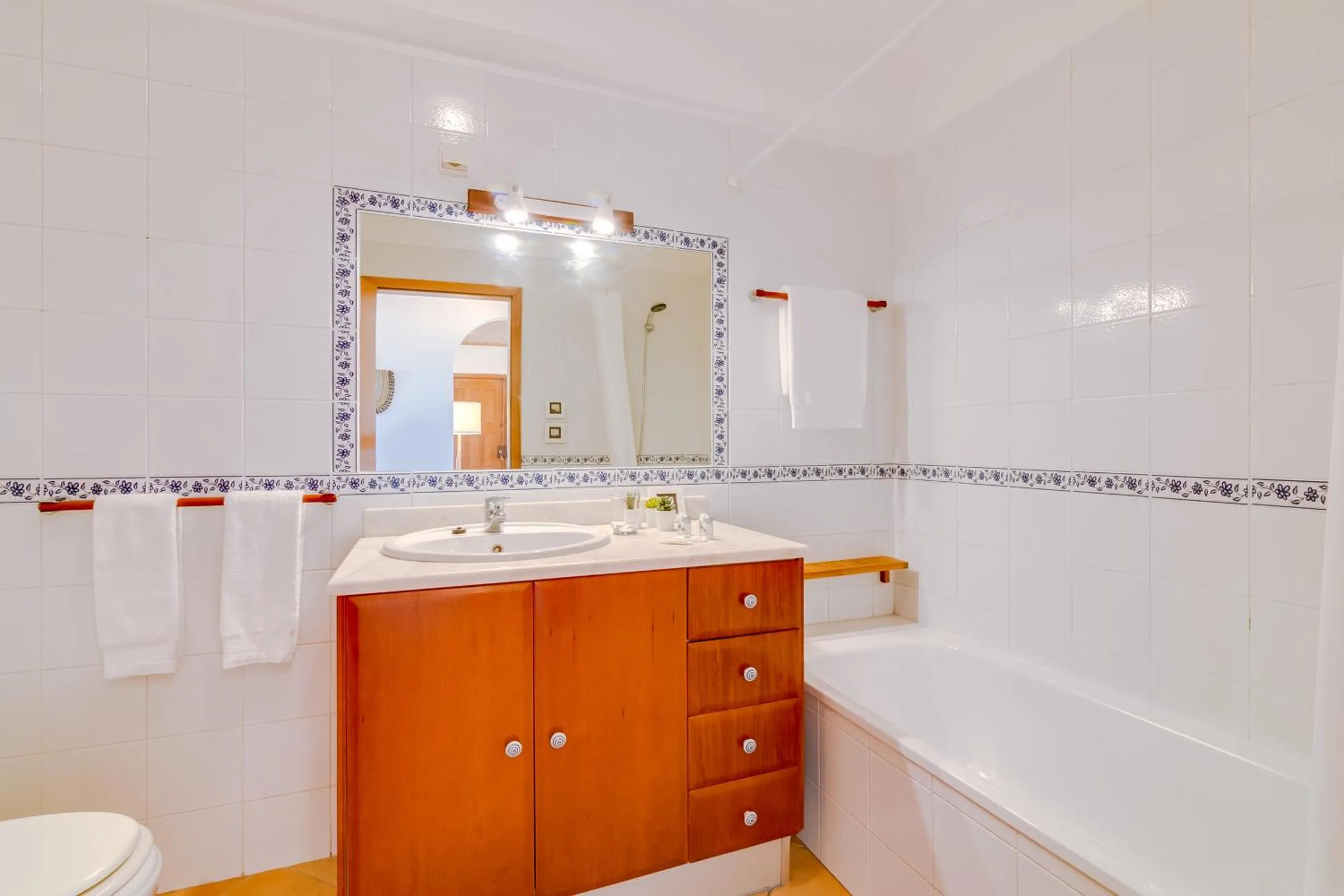 Bathroom in The Nest Apartment - Sea View - Faro