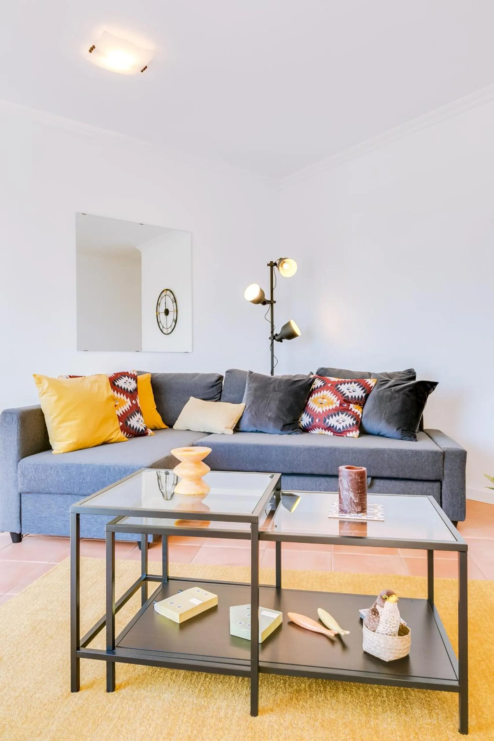 Communal lounge/ TV room in The Nest Apartment - Sea View - Faro