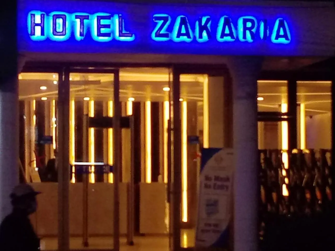 Facade/entrance in Hotel Zakaria International