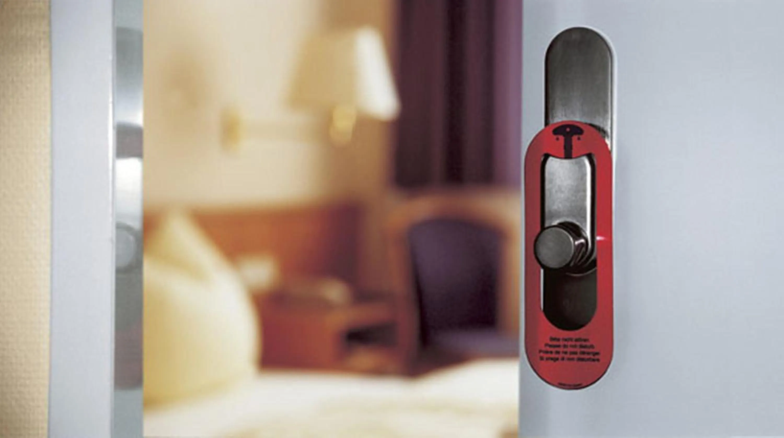 Photo of the whole room, Bed in Elbbrücken Hotel