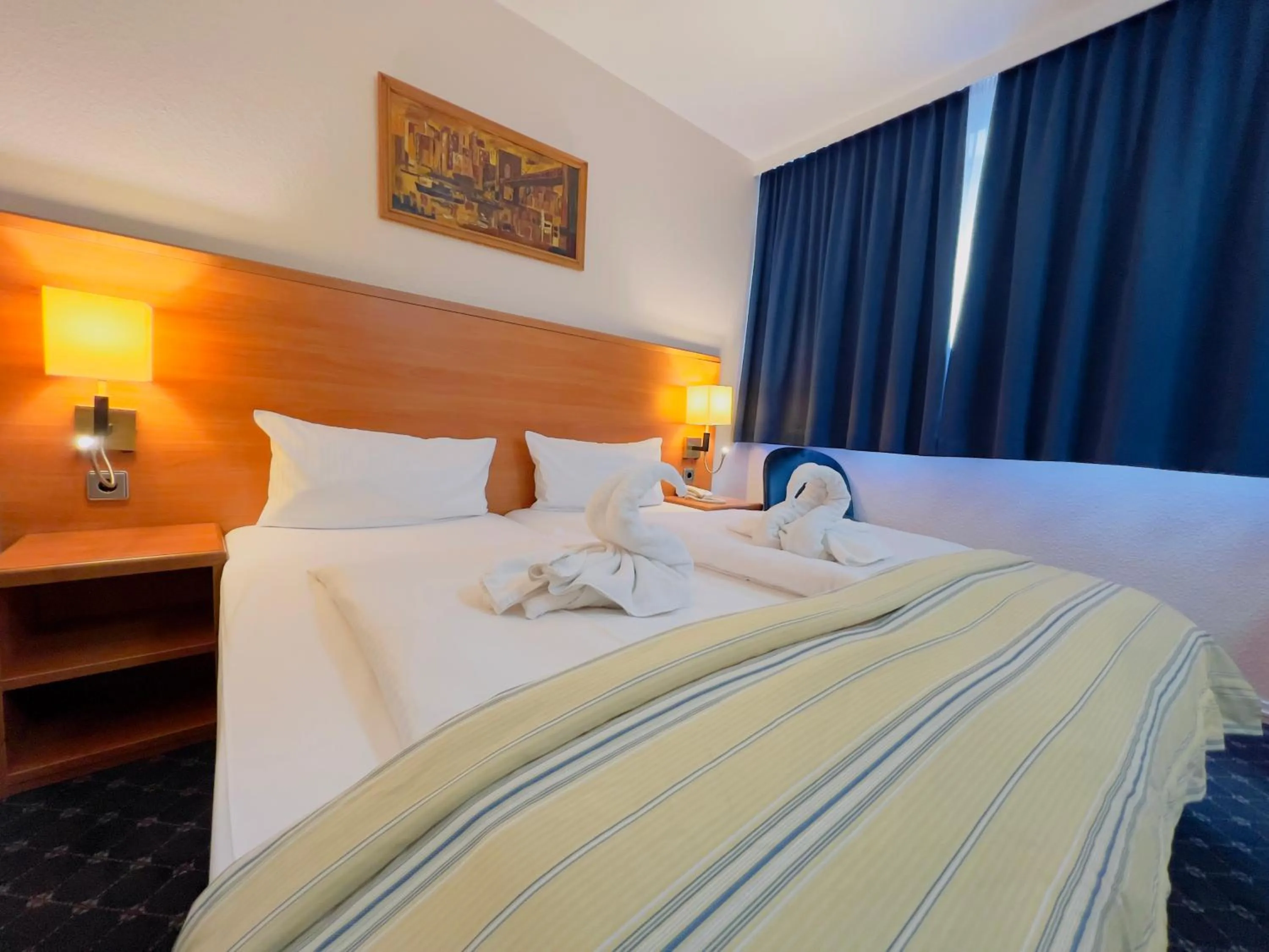 Bed in Elbbrücken Hotel