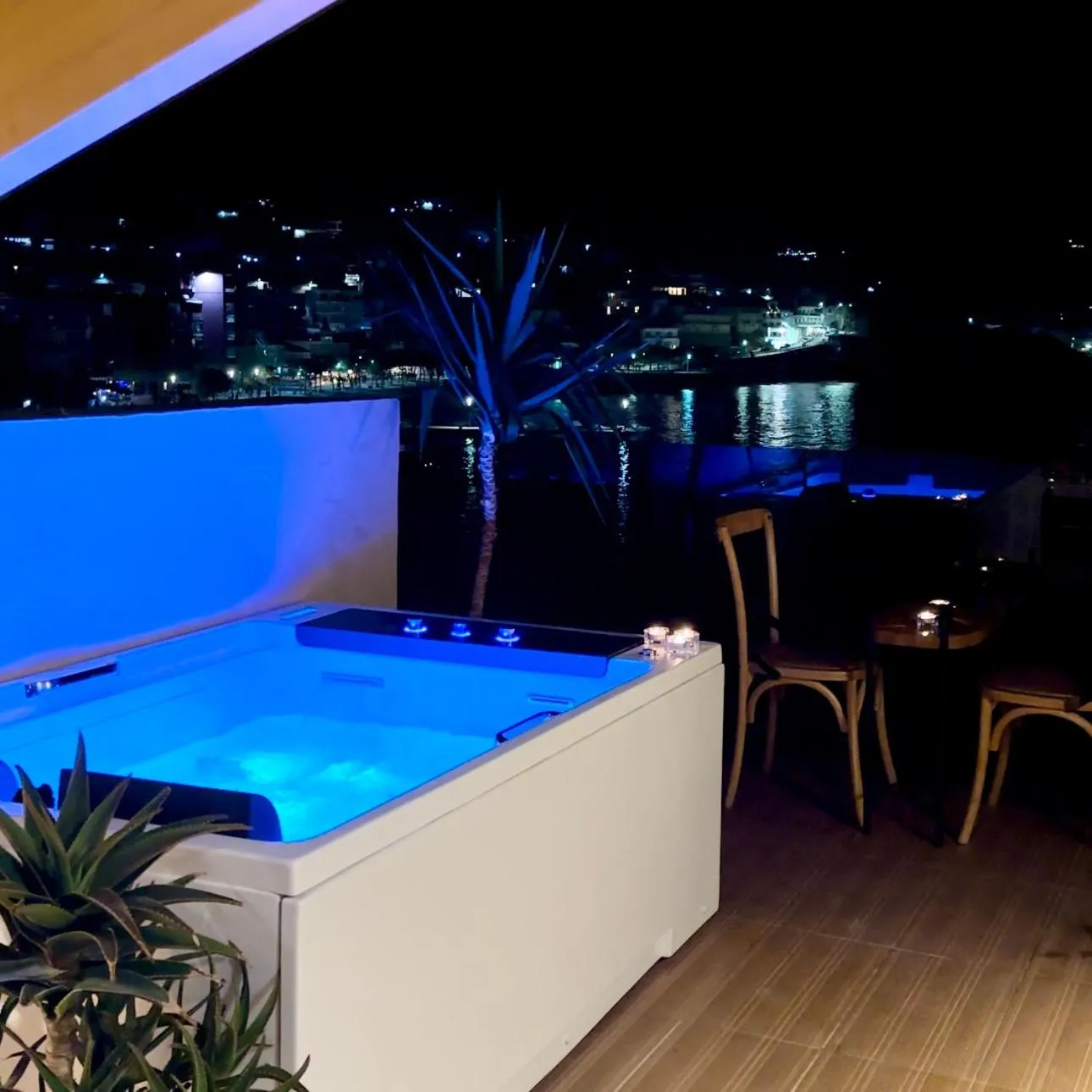 Superior Suite with Sea View in Rea Boutique Hotel