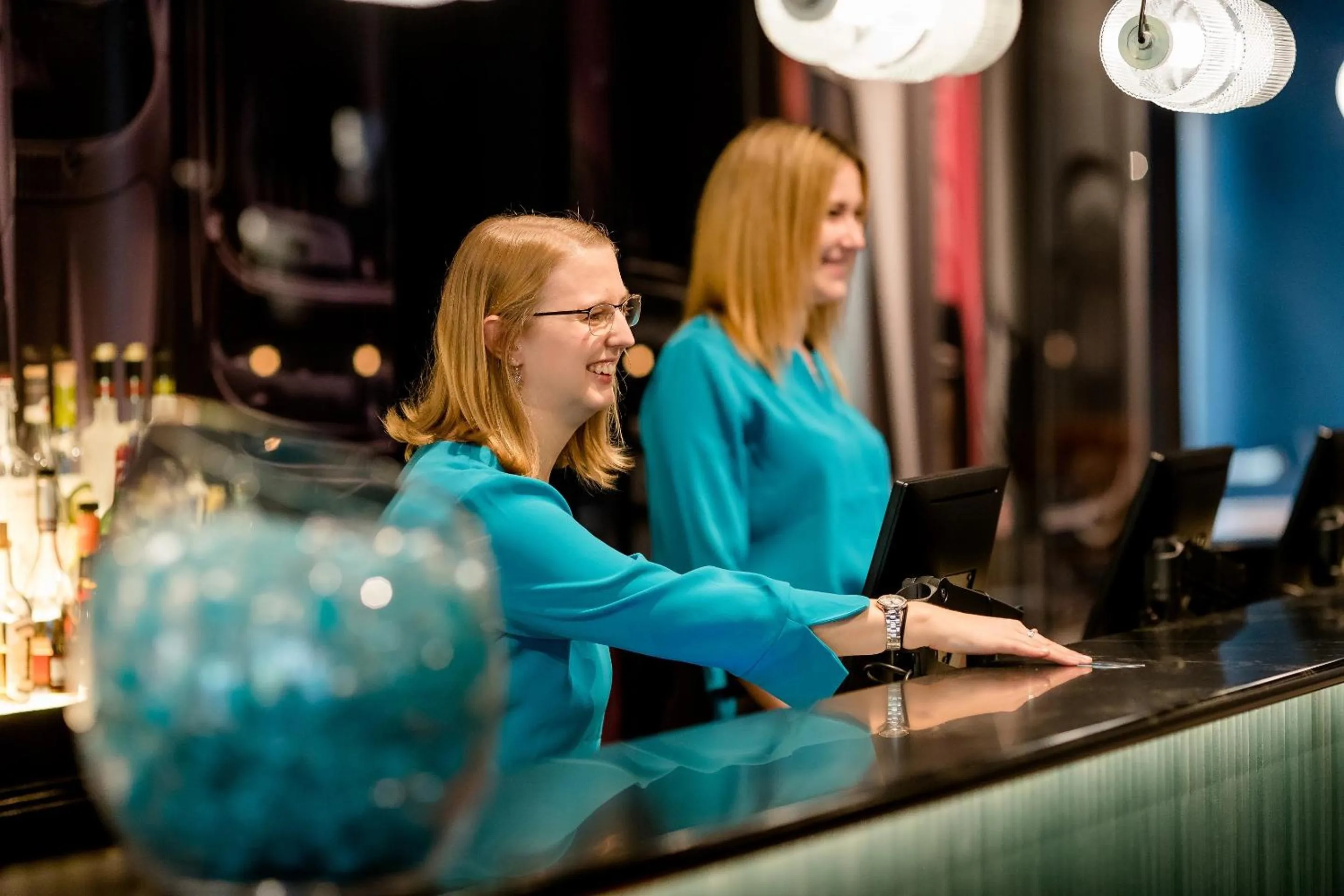 Lobby or reception in Motel One Frankfurt-Eastside