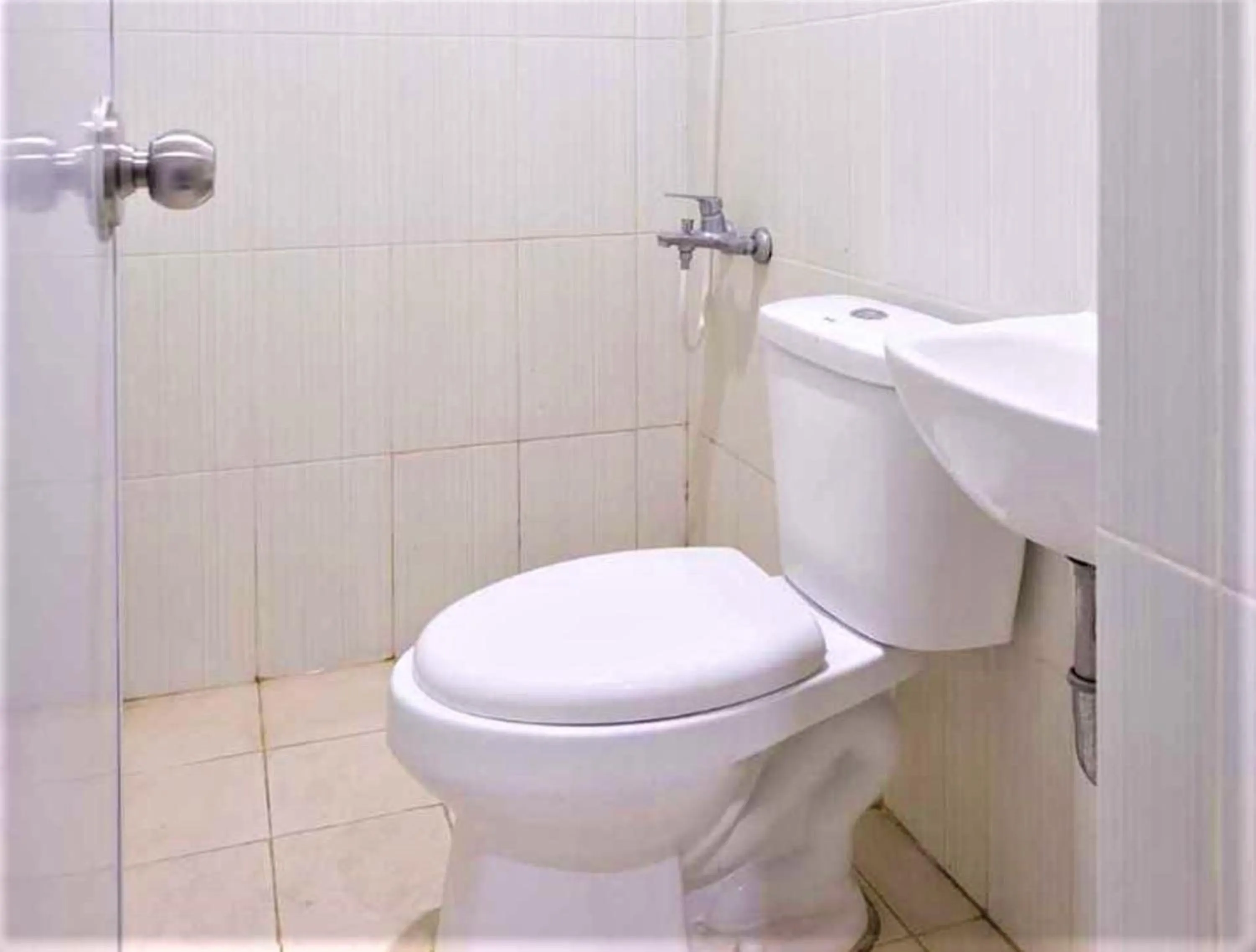 Bathroom in Giant Kost