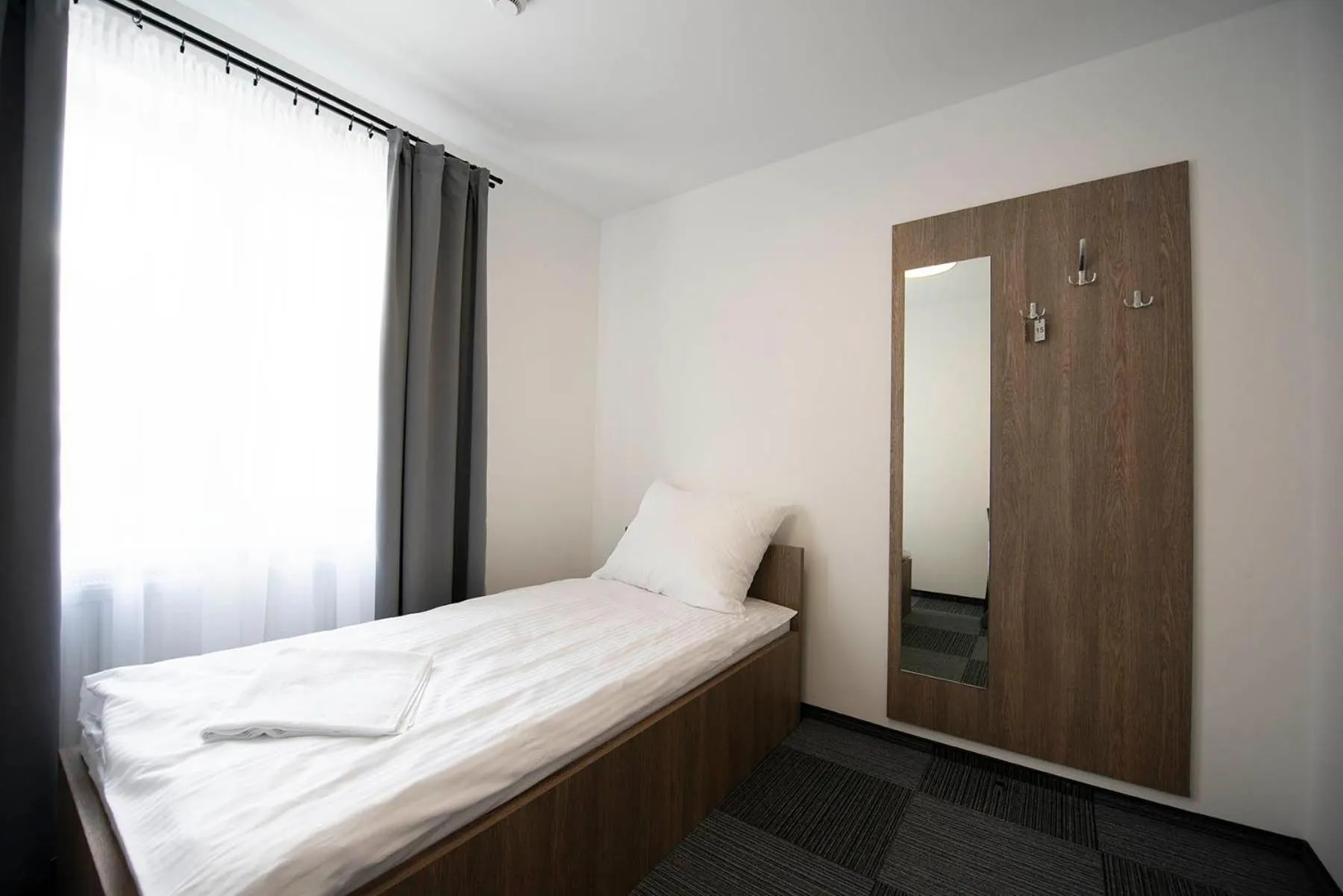 Photo of the whole room in Hostel SMS FREE PARKING