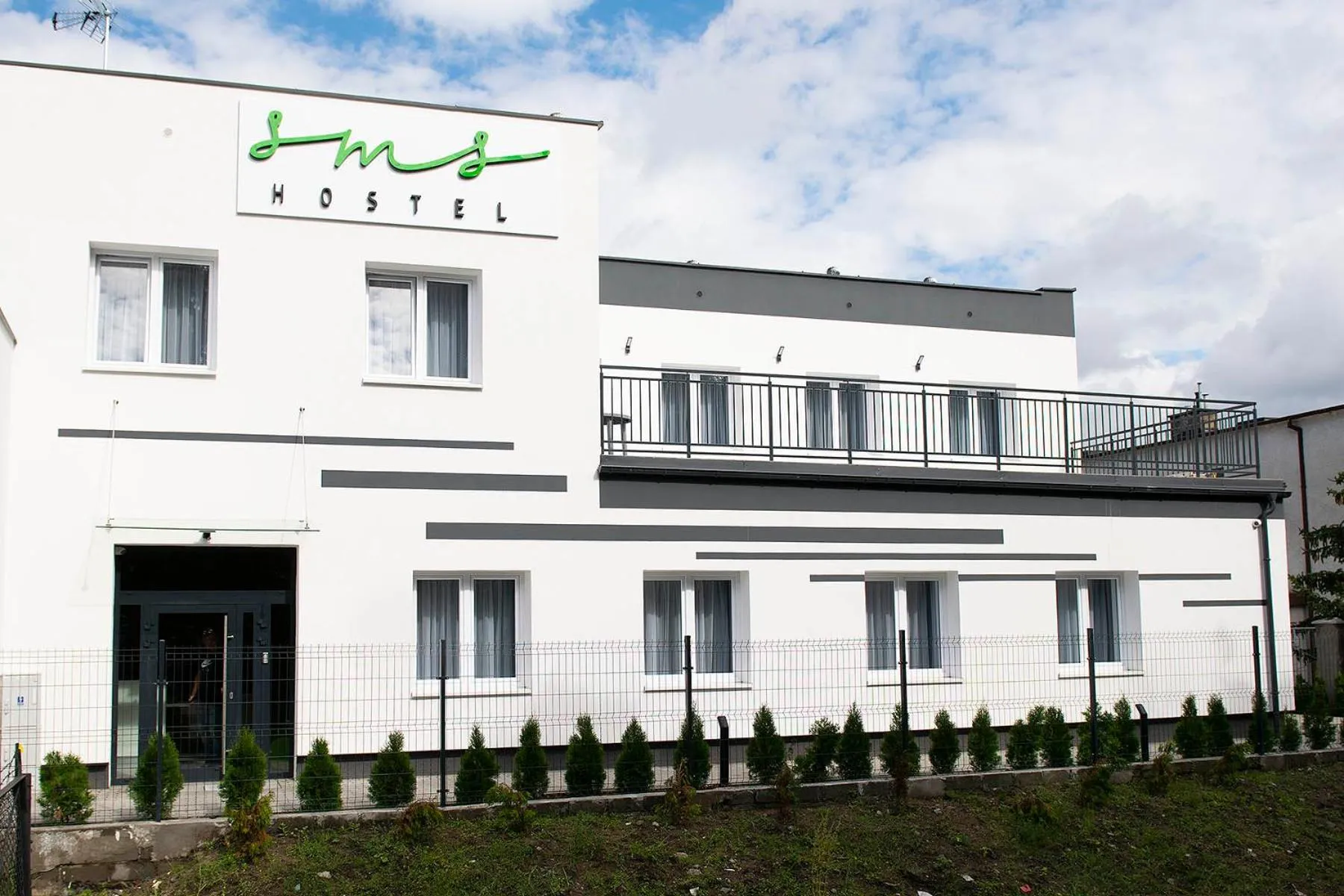 Facade/entrance in Hostel SMS FREE PARKING