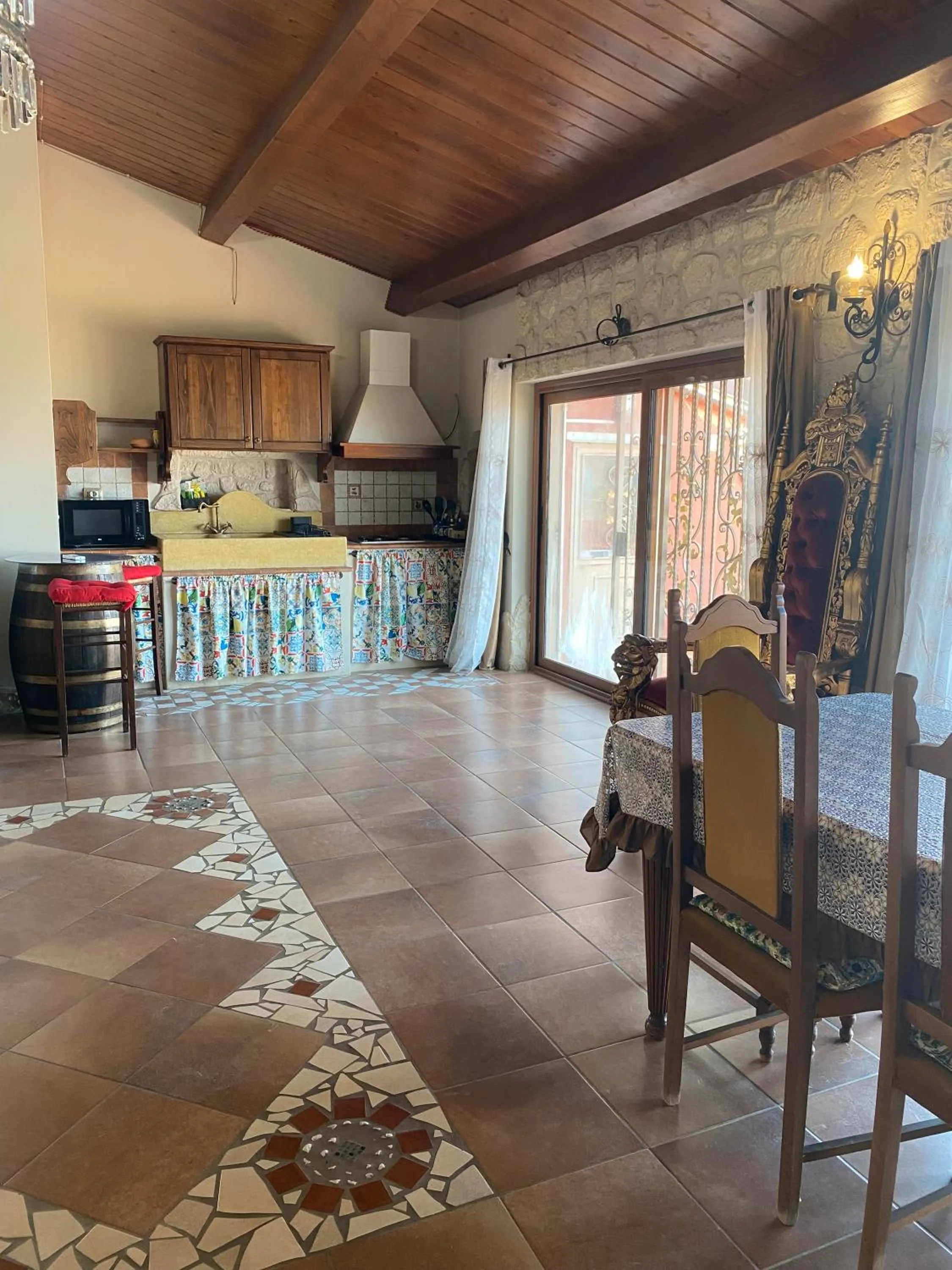 Property building in Ai confini dell Etna 1