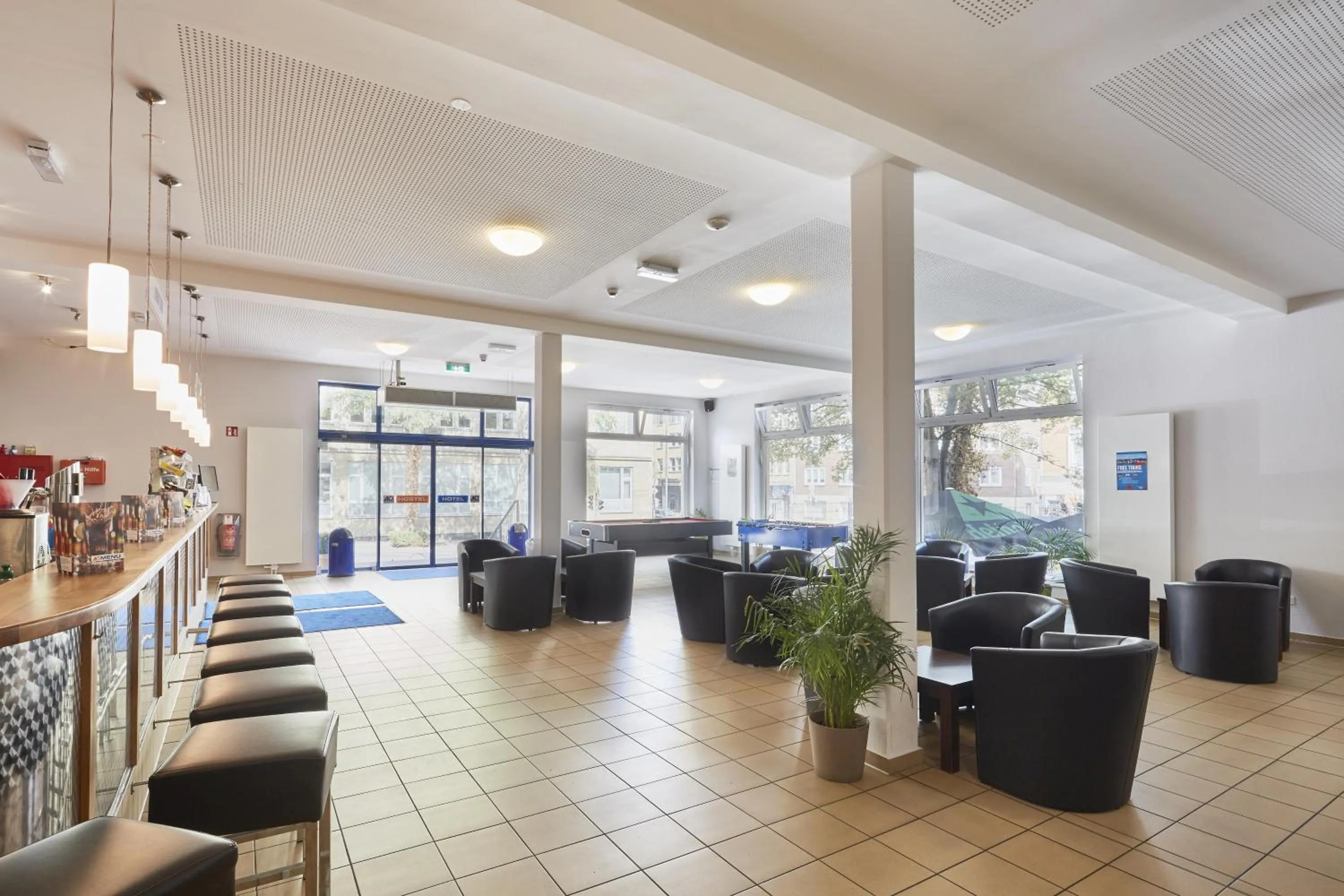 Lobby or reception in a&o Aachen Hauptbahnhof