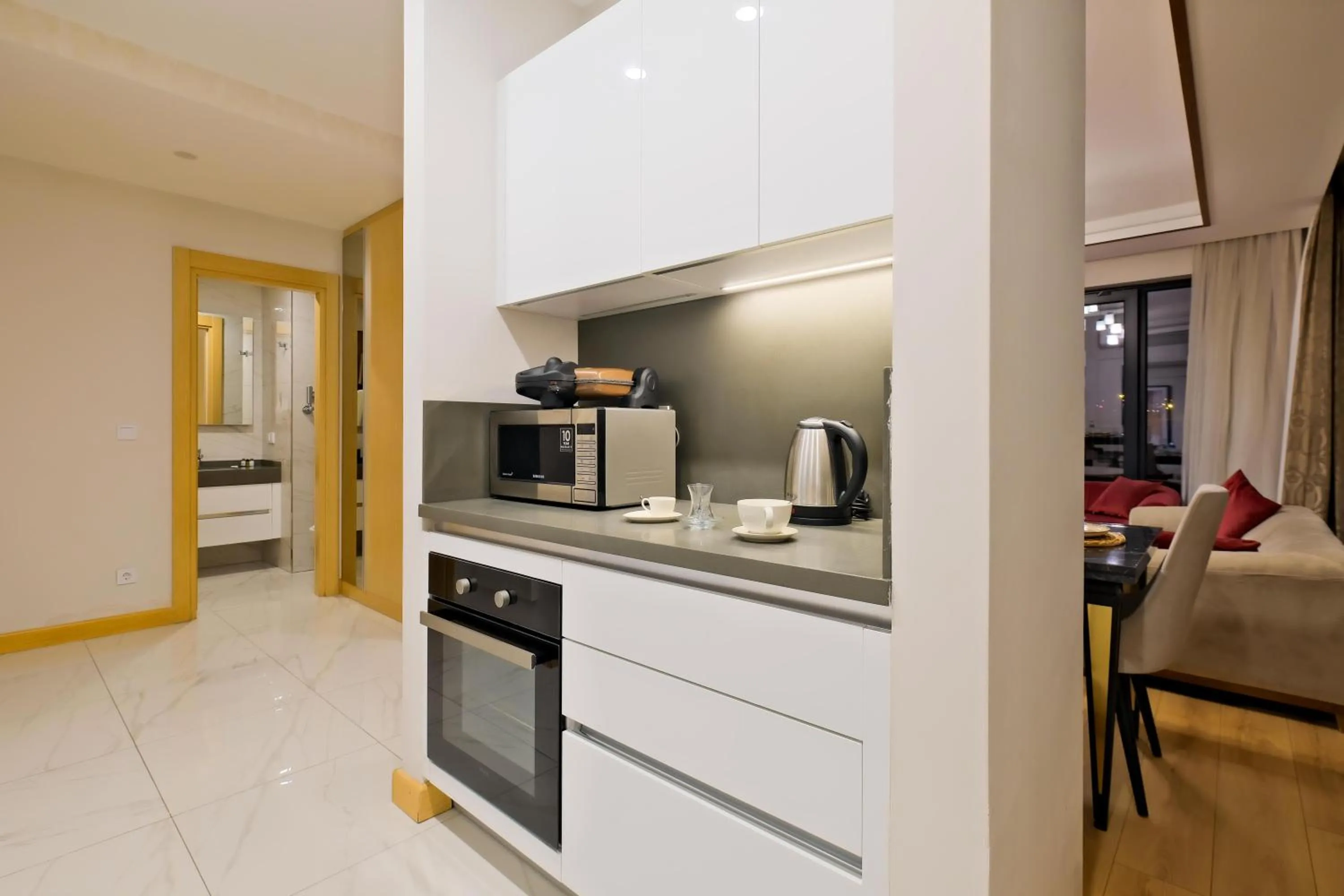 Coffee/tea facilities in Grand Residence by NewInn