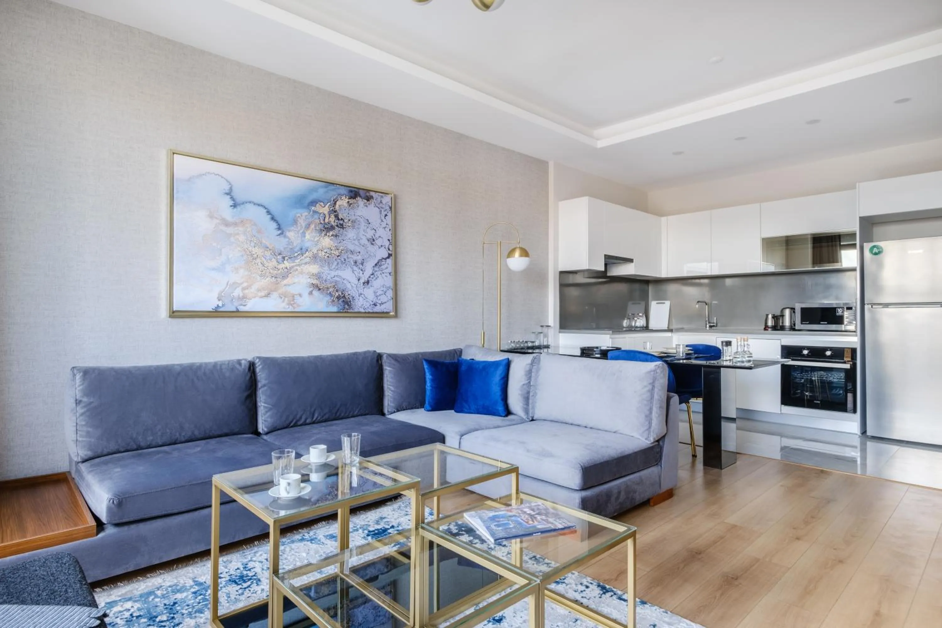 Living room in Grand Residence by NewInn