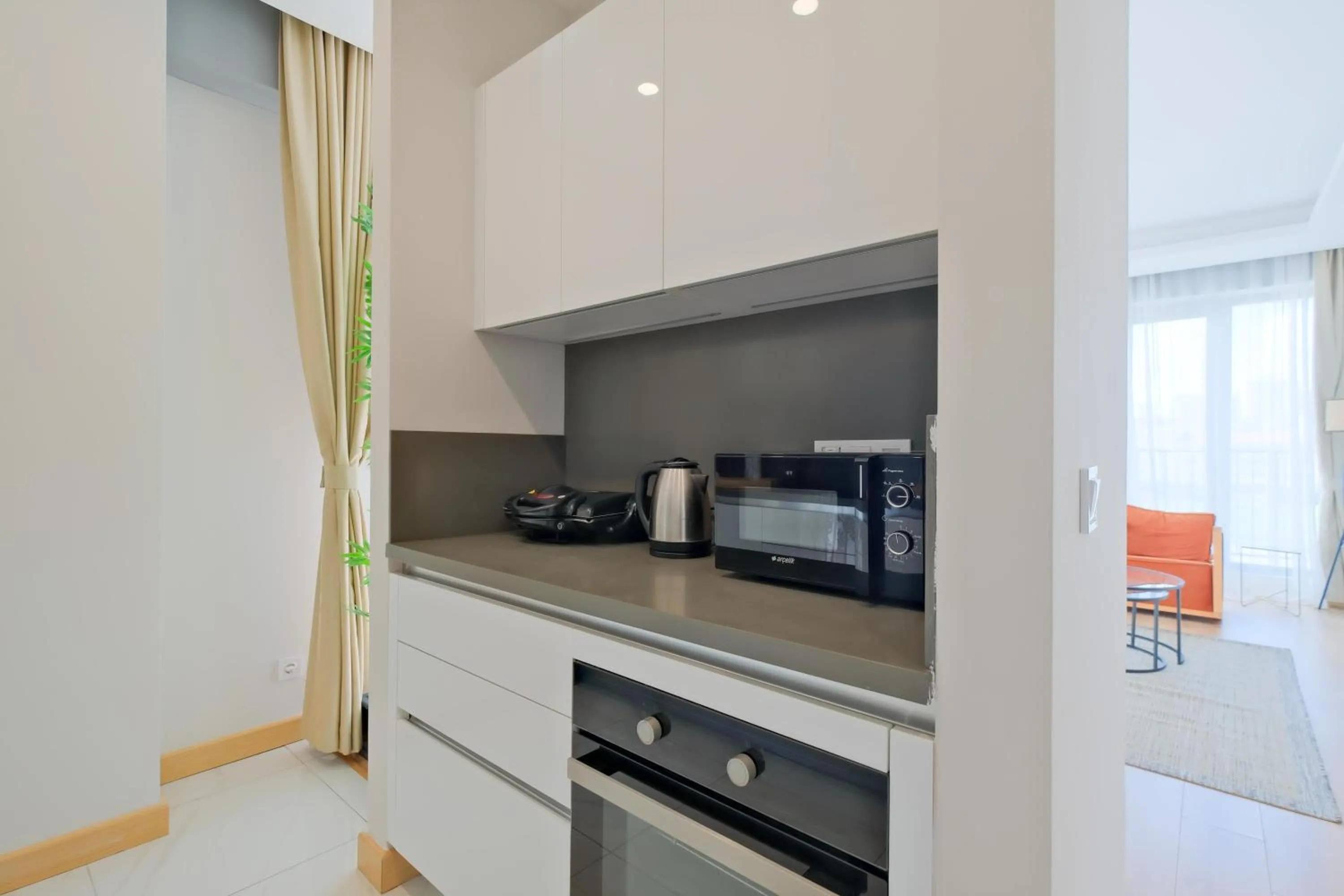 Coffee/tea facilities in Grand Residence by NewInn