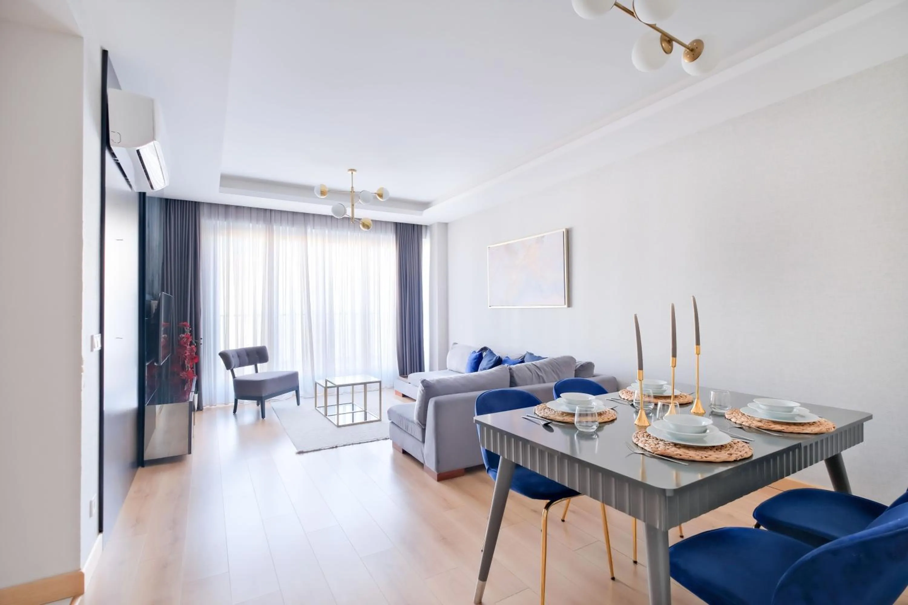 Living room in Grand Residence by NewInn